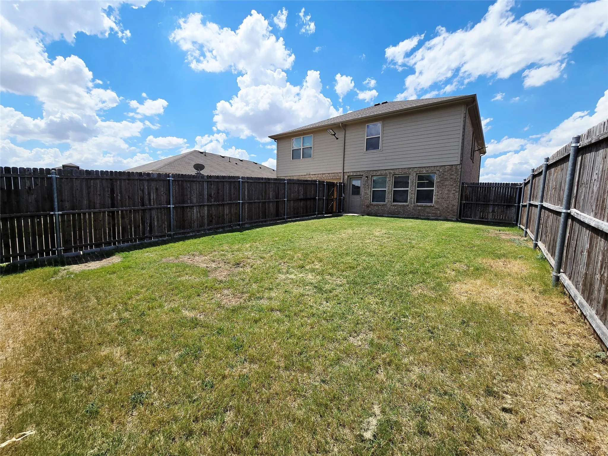 Single Family Residence For Rent in Dallas County , 2512 Brentwood Drive, Lancaster, Texas 75134, 4 Bedroom, 3 Bathroom, 2 Garage spaces, 2,663 Sqft, built in 2018, mls#21379639, Real Estate Agent in Lancaster, Homes For Rent in Dallas county, Homes For Rent in Lancaster, Realtor in Lancaster Texas, Real Estate Brokerage Independent Realty Texas, Luminita Cordes Realtor