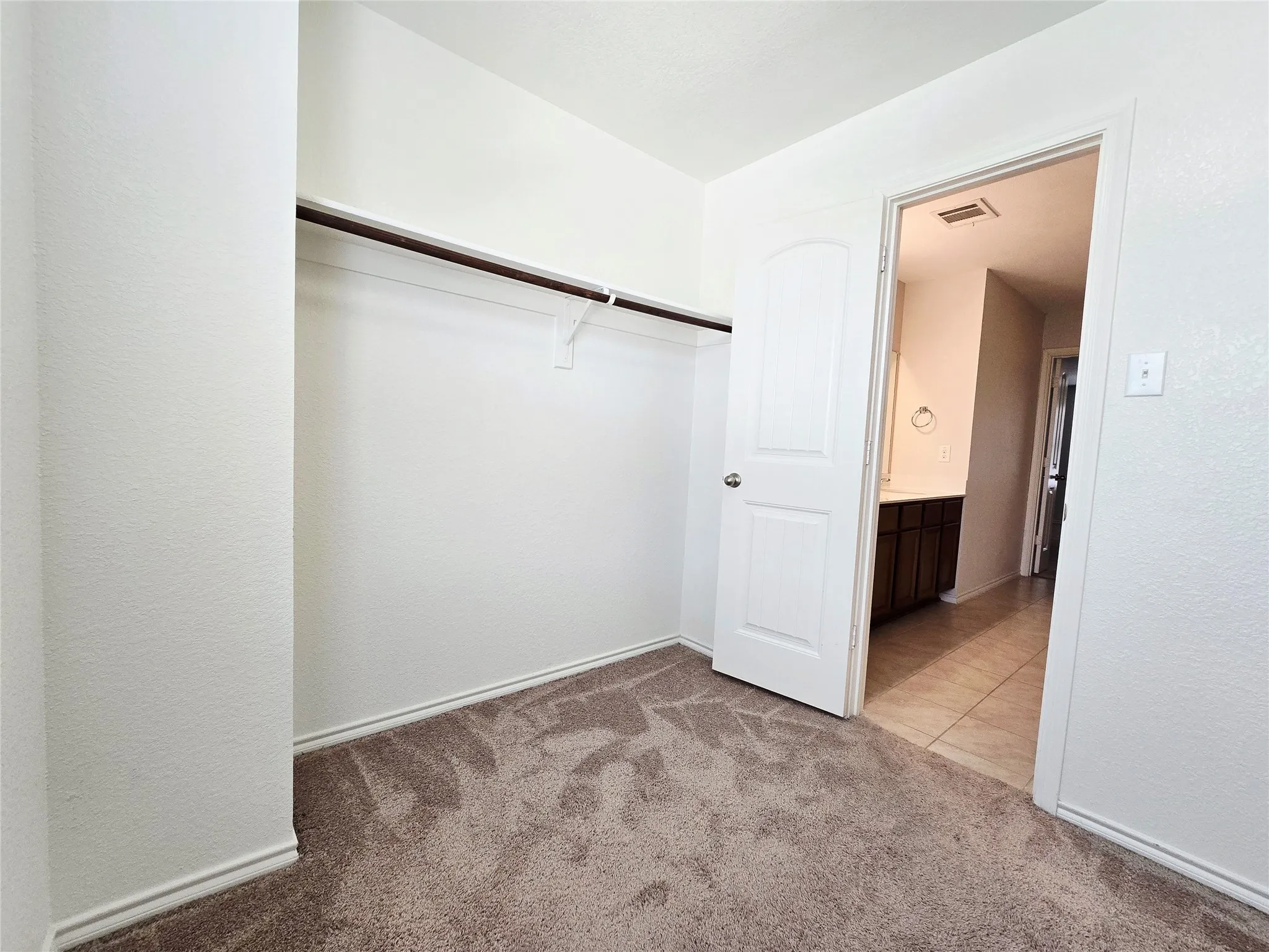 Single Family Residence For Rent in Dallas County , 2512 Brentwood Drive, Lancaster, Texas 75134, 4 Bedroom, 3 Bathroom, 2 Garage spaces, 2,663 Sqft, built in 2018, mls#21379639, Real Estate Agent in Lancaster, Homes For Rent in Dallas county, Homes For Rent in Lancaster, Realtor in Lancaster Texas, Real Estate Brokerage Independent Realty Texas, Luminita Cordes Realtor