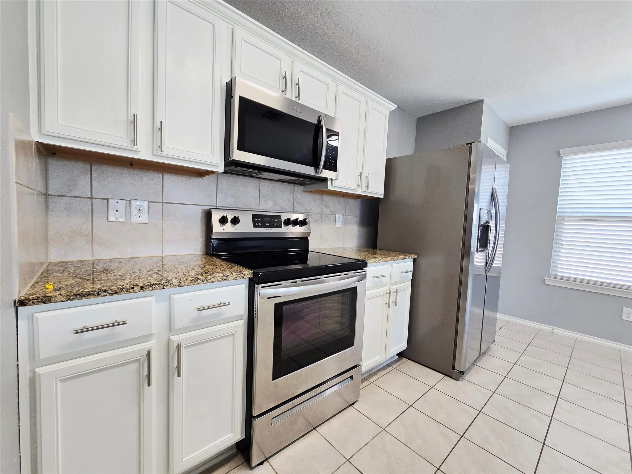 Single Family Residence For Rent in Dallas County , 2512 Brentwood Drive, Lancaster, Texas 75134, 4 Bedroom, 3 Bathroom, 2 Garage spaces, 2,663 Sqft, built in 2018, mls#21379639, Real Estate Agent in Lancaster, Homes For Rent in Dallas county, Homes For Rent in Lancaster, Realtor in Lancaster Texas, Real Estate Brokerage Independent Realty Texas, Luminita Cordes Realtor