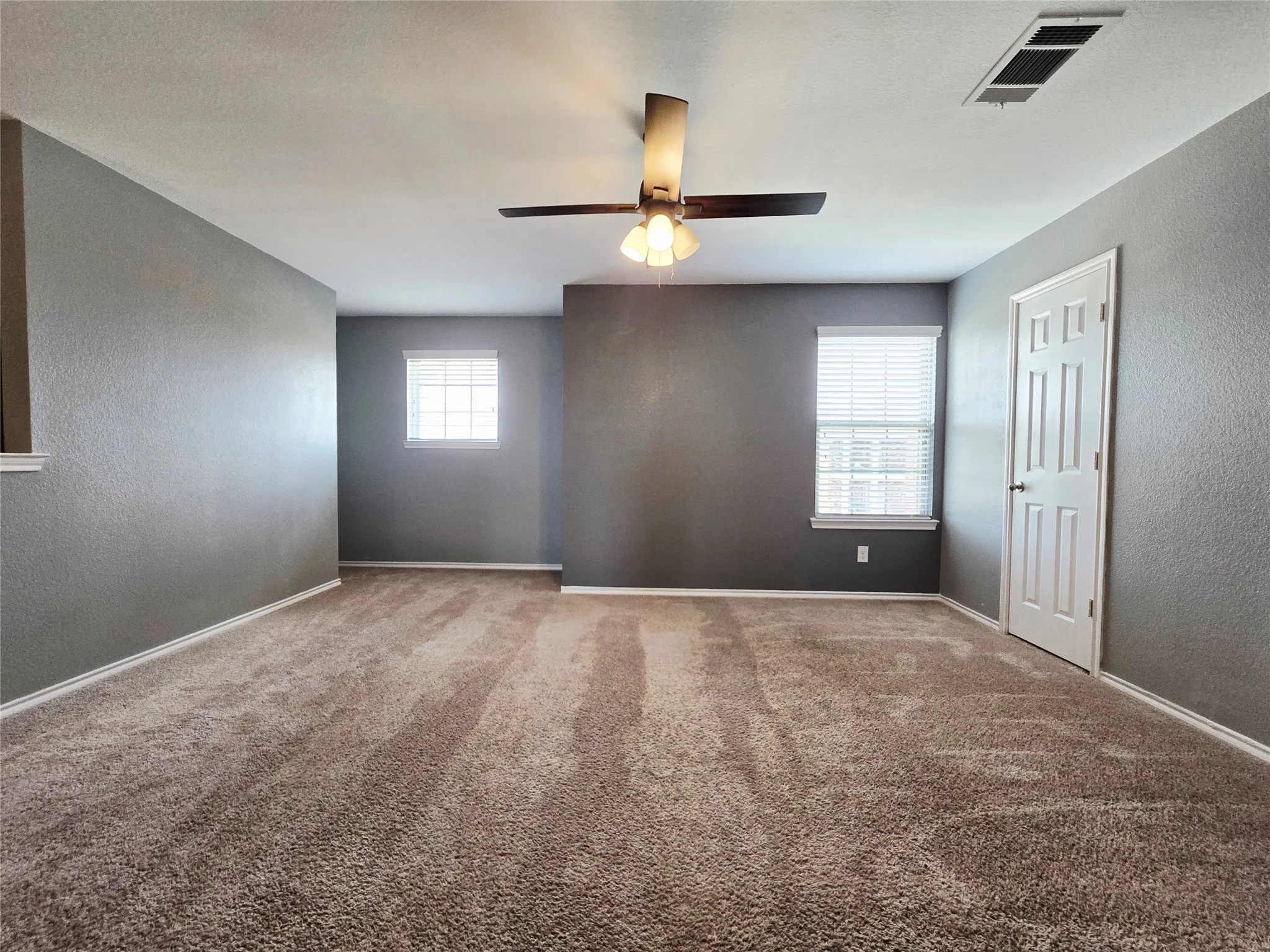 Single Family Residence For Rent in Dallas County , 2512 Brentwood Drive, Lancaster, Texas 75134, 4 Bedroom, 3 Bathroom, 2 Garage spaces, 2,663 Sqft, built in 2018, mls#21379639, Real Estate Agent in Lancaster, Homes For Rent in Dallas county, Homes For Rent in Lancaster, Realtor in Lancaster Texas, Real Estate Brokerage Independent Realty Texas, Luminita Cordes Realtor