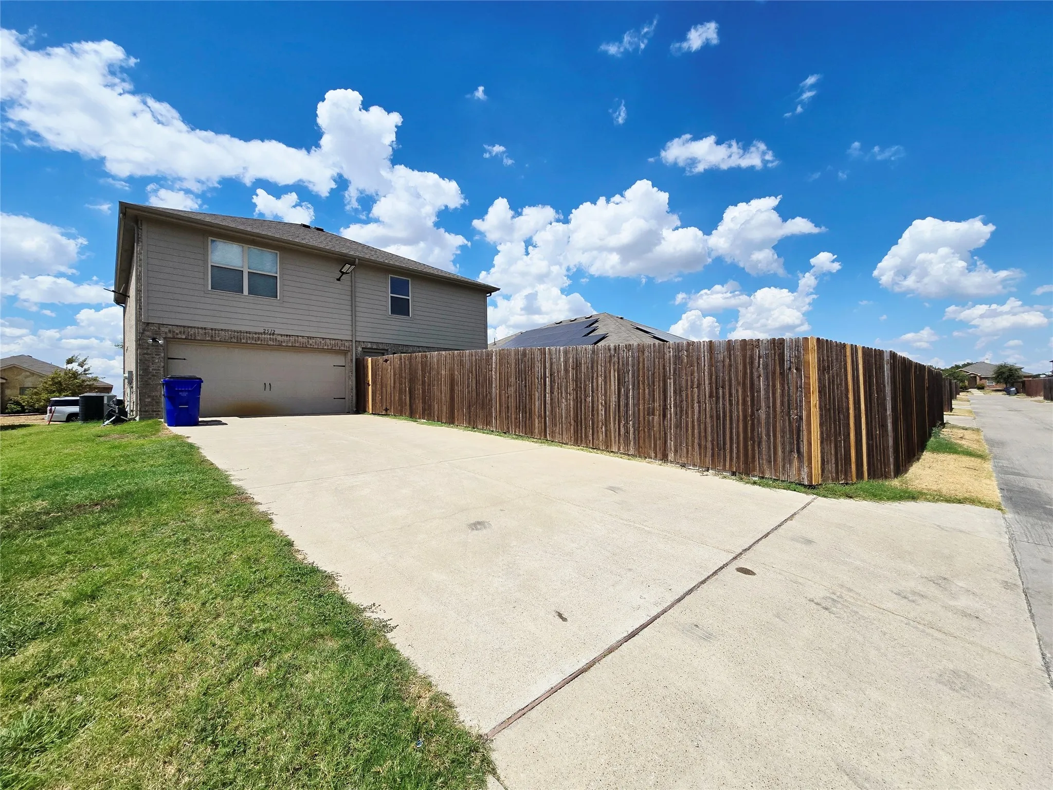 Single Family Residence For Rent in Dallas County , 2512 Brentwood Drive, Lancaster, Texas 75134, 4 Bedroom, 3 Bathroom, 2 Garage spaces, 2,663 Sqft, built in 2018, mls#21379639, Real Estate Agent in Lancaster, Homes For Rent in Dallas county, Homes For Rent in Lancaster, Realtor in Lancaster Texas, Real Estate Brokerage Independent Realty Texas, Luminita Cordes Realtor