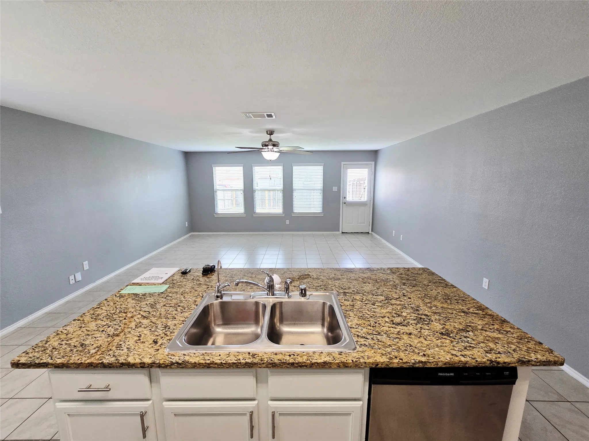 Single Family Residence For Rent in Dallas County , 2512 Brentwood Drive, Lancaster, Texas 75134, 4 Bedroom, 3 Bathroom, 2 Garage spaces, 2,663 Sqft, built in 2018, mls#21379639, Real Estate Agent in Lancaster, Homes For Rent in Dallas county, Homes For Rent in Lancaster, Realtor in Lancaster Texas, Real Estate Brokerage Independent Realty Texas, Luminita Cordes Realtor