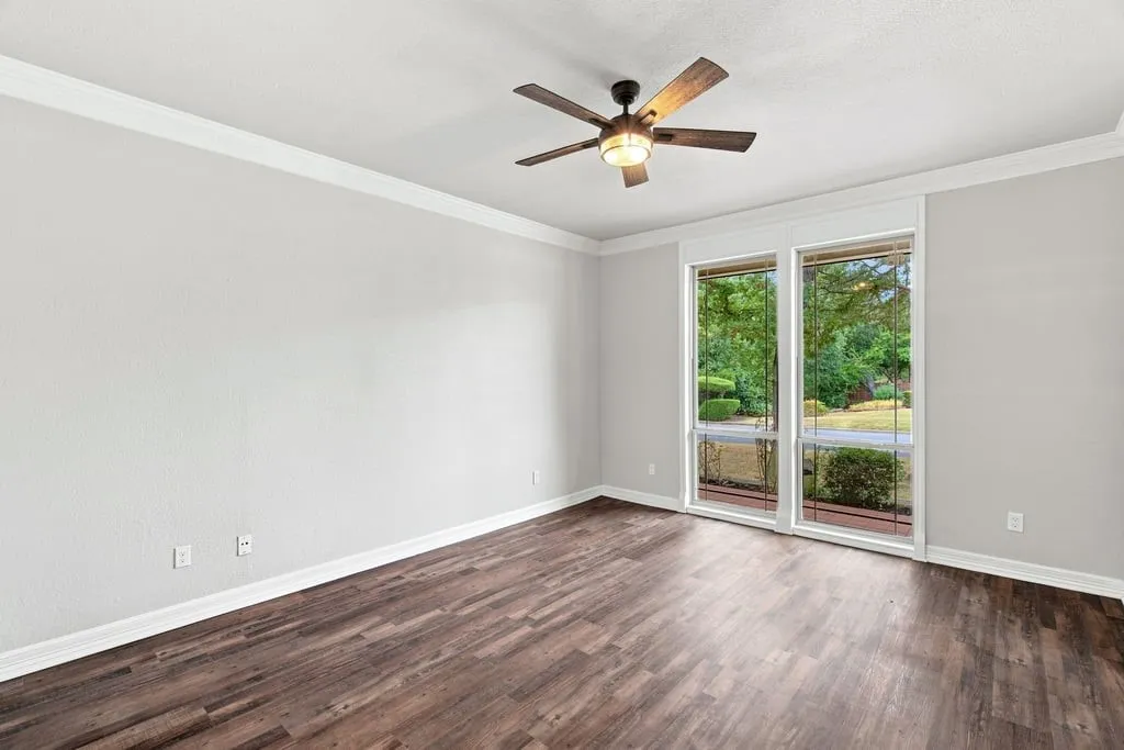 Single Family Residence For Sale in Tarrant County , 4705 Villa Vera Drive, Arlington, Texas 76017, 4 Bedroom, 3 Bathroom, 3 Garage spaces, 2,785 Sqft, built in 1982, mls#21379201, Real Estate Agent in Arlington, Homes For Sale in Tarrant county, Homes For Sale in Arlington, Realtor in Arlington Texas, Real Estate Brokerage Independent Realty Texas, Luminita Cordes Realtor