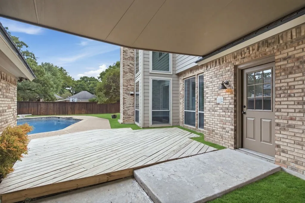 Single Family Residence For Sale in Tarrant County , 4705 Villa Vera Drive, Arlington, Texas 76017, 4 Bedroom, 3 Bathroom, 3 Garage spaces, 2,785 Sqft, built in 1982, mls#21379201, Real Estate Agent in Arlington, Homes For Sale in Tarrant county, Homes For Sale in Arlington, Realtor in Arlington Texas, Real Estate Brokerage Independent Realty Texas, Luminita Cordes Realtor