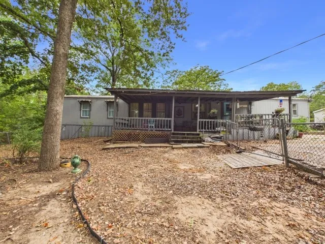 Mobile Home For Sale in Henderson County , 119 Blackfoot Drive, Mabank, Texas 75156, 3 Bedroom, 2 Bathroom, Garage spaces, 1,368 Sqft, built in 1995, mls#21377235, Real Estate Agent in Mabank, Homes For Sale in Henderson county, Homes For Sale in Mabank, Realtor in Mabank Texas, Real Estate Brokerage Independent Realty Texas, Luminita Cordes Realtor