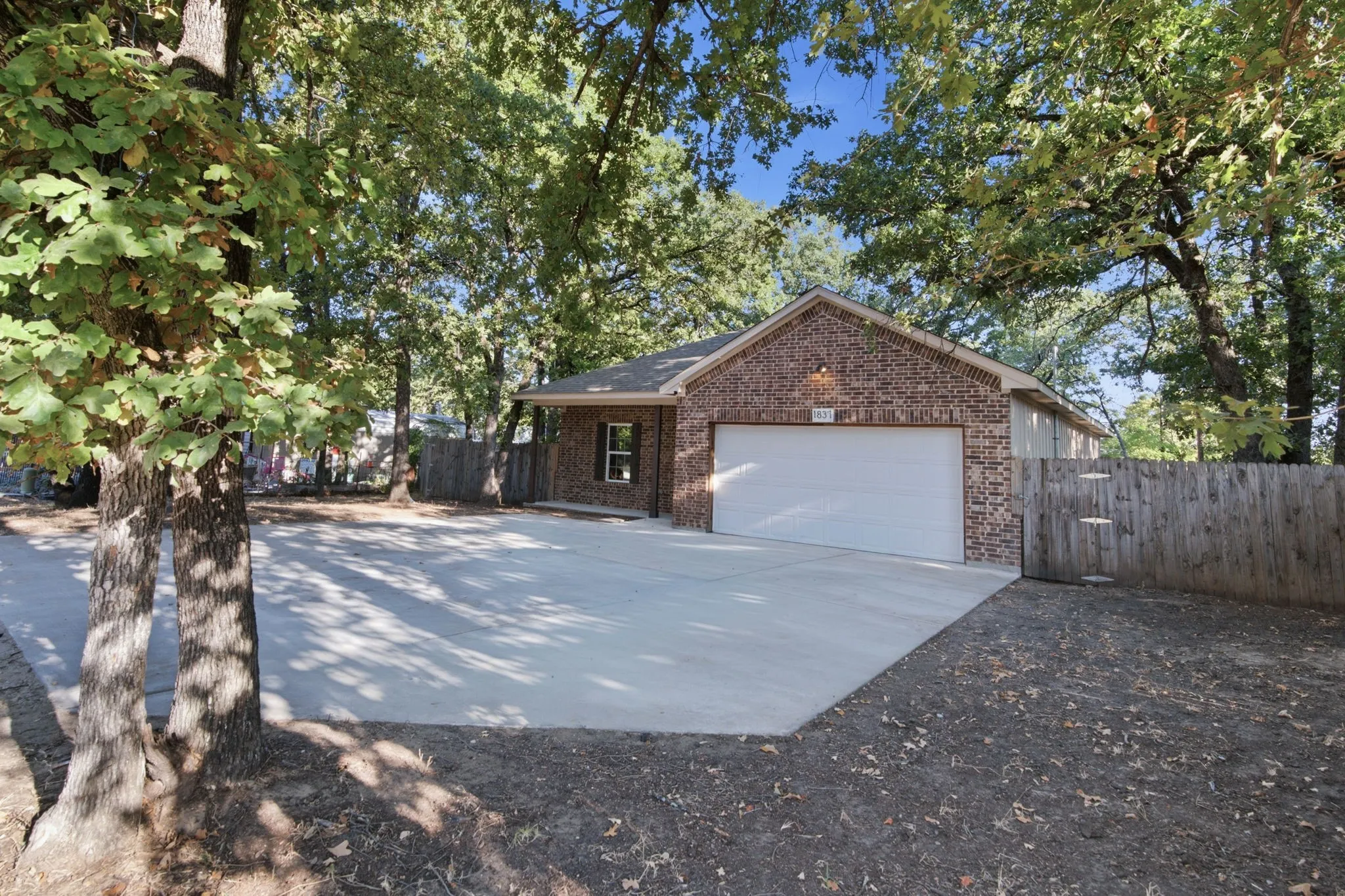Single Family Residence For Rent in Tarrant County , 1837 Jennifer Court, Pelican Bay, Texas 76020, 4 Bedroom, 2 Bathroom, 2 Garage spaces, 1,803 Sqft, built in 2021, mls#21379644, Real Estate Agent in Pelican Bay, Homes For Rent in Tarrant county, Homes For Rent in Pelican Bay, Realtor in Pelican Bay Texas, Real Estate Brokerage Independent Realty Texas, Luminita Cordes Realtor