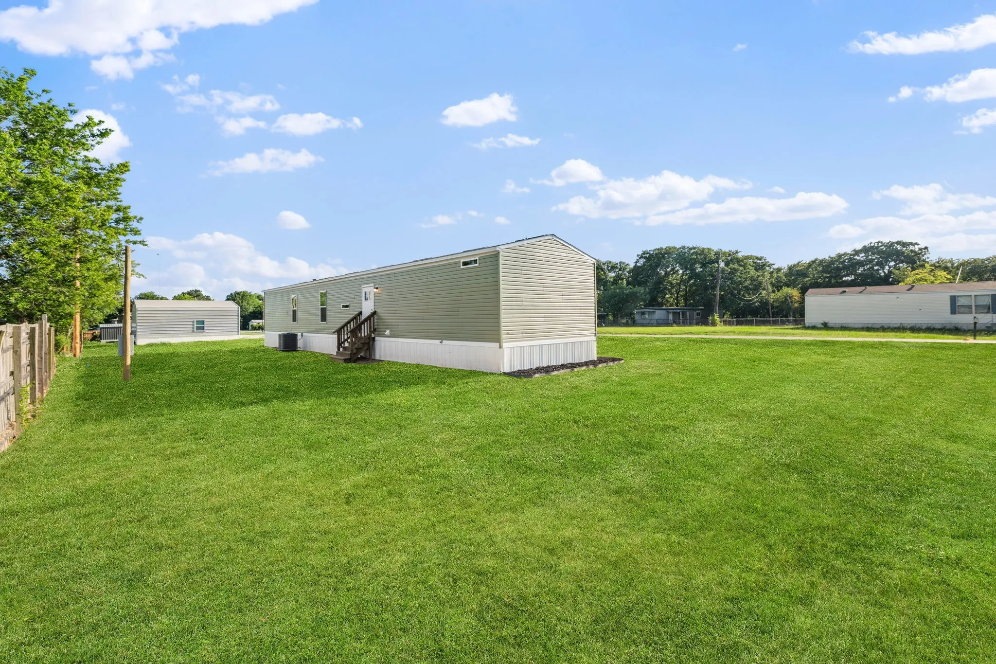 Manufactured Home For Sale in Henderson County , 238 Vaughn, Gun Barrel City, Texas 75156, 3 Bedroom, 2 Bathroom, Garage spaces, 1,152 Sqft, built in 2026, mls#21379648, Real Estate Agent in Gun Barrel City, Homes For Sale in Henderson county, Homes For Sale in Gun Barrel City, Realtor in Gun Barrel City Texas, Real Estate Brokerage Independent Realty Texas, Luminita Cordes Realtor