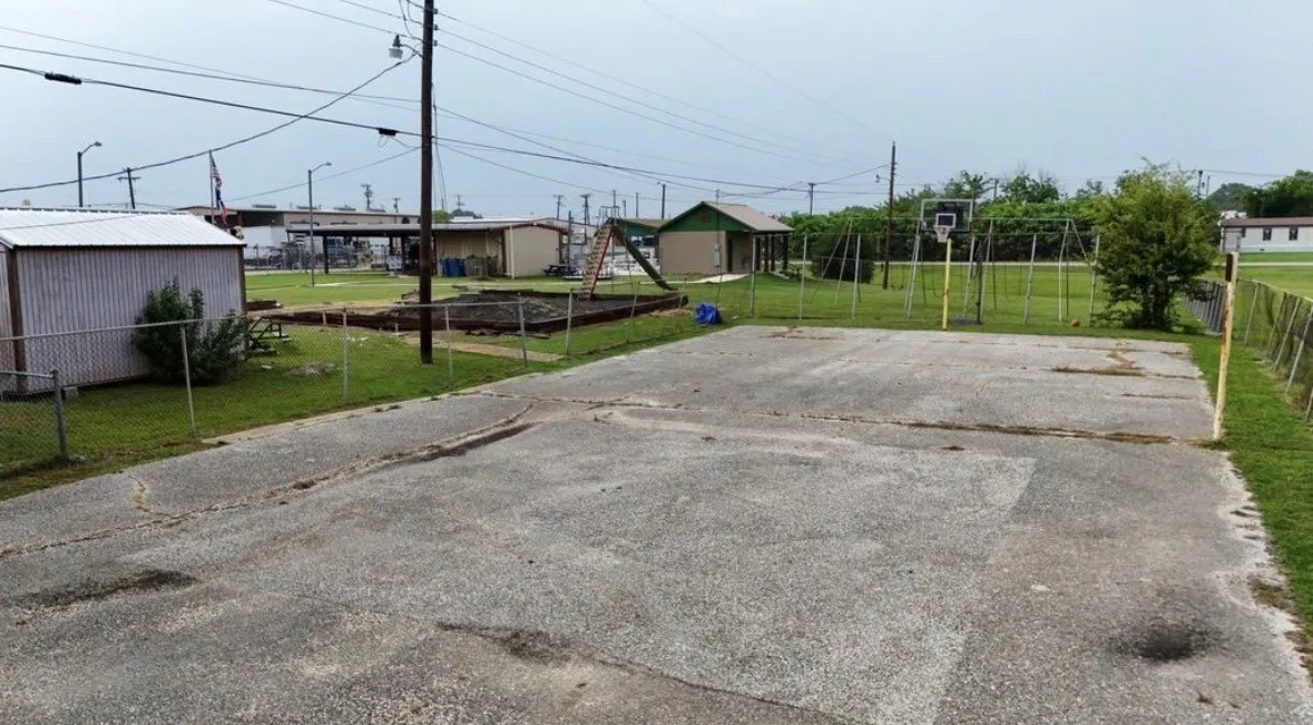 Manufactured Home For Sale in Henderson County , 238 Vaughn, Gun Barrel City, Texas 75156, 3 Bedroom, 2 Bathroom, Garage spaces, 1,152 Sqft, built in 2026, mls#21379648, Real Estate Agent in Gun Barrel City, Homes For Sale in Henderson county, Homes For Sale in Gun Barrel City, Realtor in Gun Barrel City Texas, Real Estate Brokerage Independent Realty Texas, Luminita Cordes Realtor