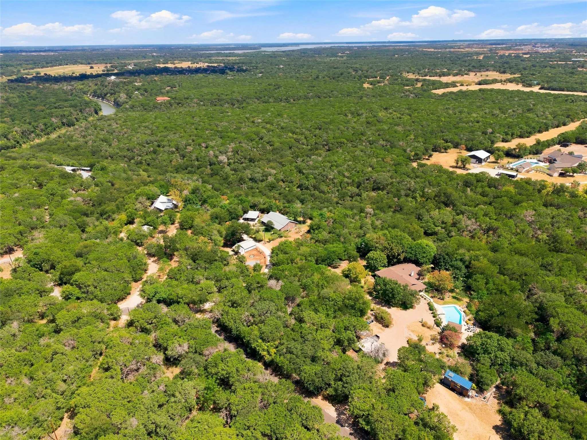 Single Family Residence For Sale in Mc Lennan County , 600 Cedar Canyon Road, Crawford, Texas 76638, 3 Bedroom, 2 Bathroom, Garage spaces, 2,318 Sqft, built in 2002, mls#21378909, Real Estate Agent in Crawford, Homes For Sale in Mc Lennan county, Homes For Sale in Crawford, Realtor in Crawford Texas, Real Estate Brokerage Independent Realty Texas, Luminita Cordes Realtor