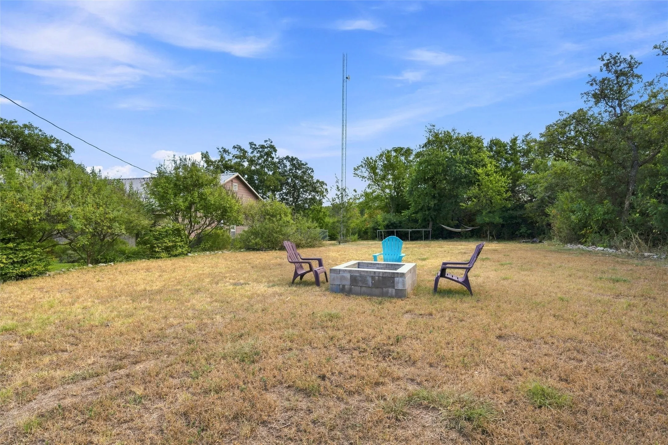 Single Family Residence For Sale in Mc Lennan County , 600 Cedar Canyon Road, Crawford, Texas 76638, 3 Bedroom, 2 Bathroom, Garage spaces, 2,318 Sqft, built in 2002, mls#21378909, Real Estate Agent in Crawford, Homes For Sale in Mc Lennan county, Homes For Sale in Crawford, Realtor in Crawford Texas, Real Estate Brokerage Independent Realty Texas, Luminita Cordes Realtor