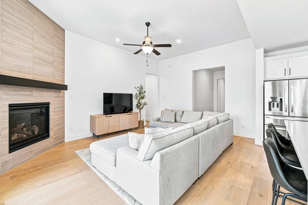 Single Family Residence For Rent in Denton County , 8716 Bur Oak Drive, Justin, Texas 76247, 4 Bedroom, 3 Bathroom, 2 Garage spaces, 2,300 Sqft, built in 2025, mls#21374601, Real Estate Agent in Justin, Homes For Rent in Denton county, Homes For Rent in Justin, Realtor in Justin Texas, Real Estate Brokerage Independent Realty Texas, Luminita Cordes Realtor