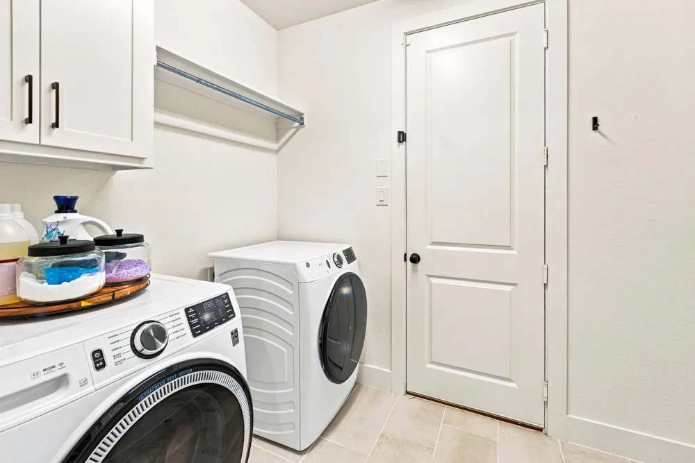 Single Family Residence For Rent in Denton County , 8716 Bur Oak Drive, Justin, Texas 76247, 4 Bedroom, 3 Bathroom, 2 Garage spaces, 2,300 Sqft, built in 2025, mls#21374601, Real Estate Agent in Justin, Homes For Rent in Denton county, Homes For Rent in Justin, Realtor in Justin Texas, Real Estate Brokerage Independent Realty Texas, Luminita Cordes Realtor