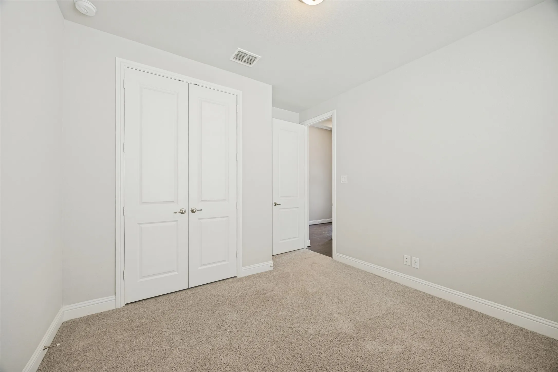 Single Family Residence For Sale in Collin County , 8241 Blumelia Drive, Dallas, Texas 75252, 4 Bedroom, 3 Bathroom, 2 Garage spaces, 2,178 Sqft, built in 2019, mls#21376548, Real Estate Agent in Dallas, Homes For Sale in Collin county, Homes For Sale in Dallas, Realtor in Dallas Texas, Real Estate Brokerage Independent Realty Texas, Luminita Cordes Realtor