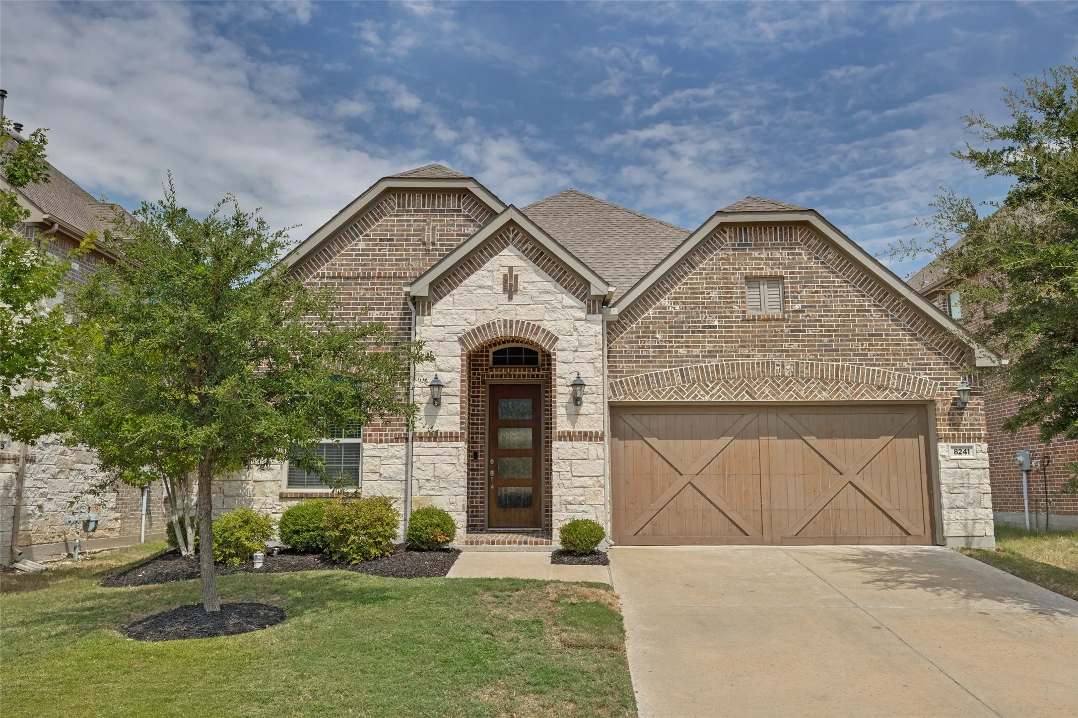 Single Family Residence For Sale in Collin County , 8241 Blumelia Drive, Dallas, Texas 75252, 4 Bedroom, 3 Bathroom, 2 Garage spaces, 2,178 Sqft, built in 2019, mls#21376548, Real Estate Agent in Dallas, Homes For Sale in Collin county, Homes For Sale in Dallas, Realtor in Dallas Texas, Real Estate Brokerage Independent Realty Texas, Luminita Cordes Realtor