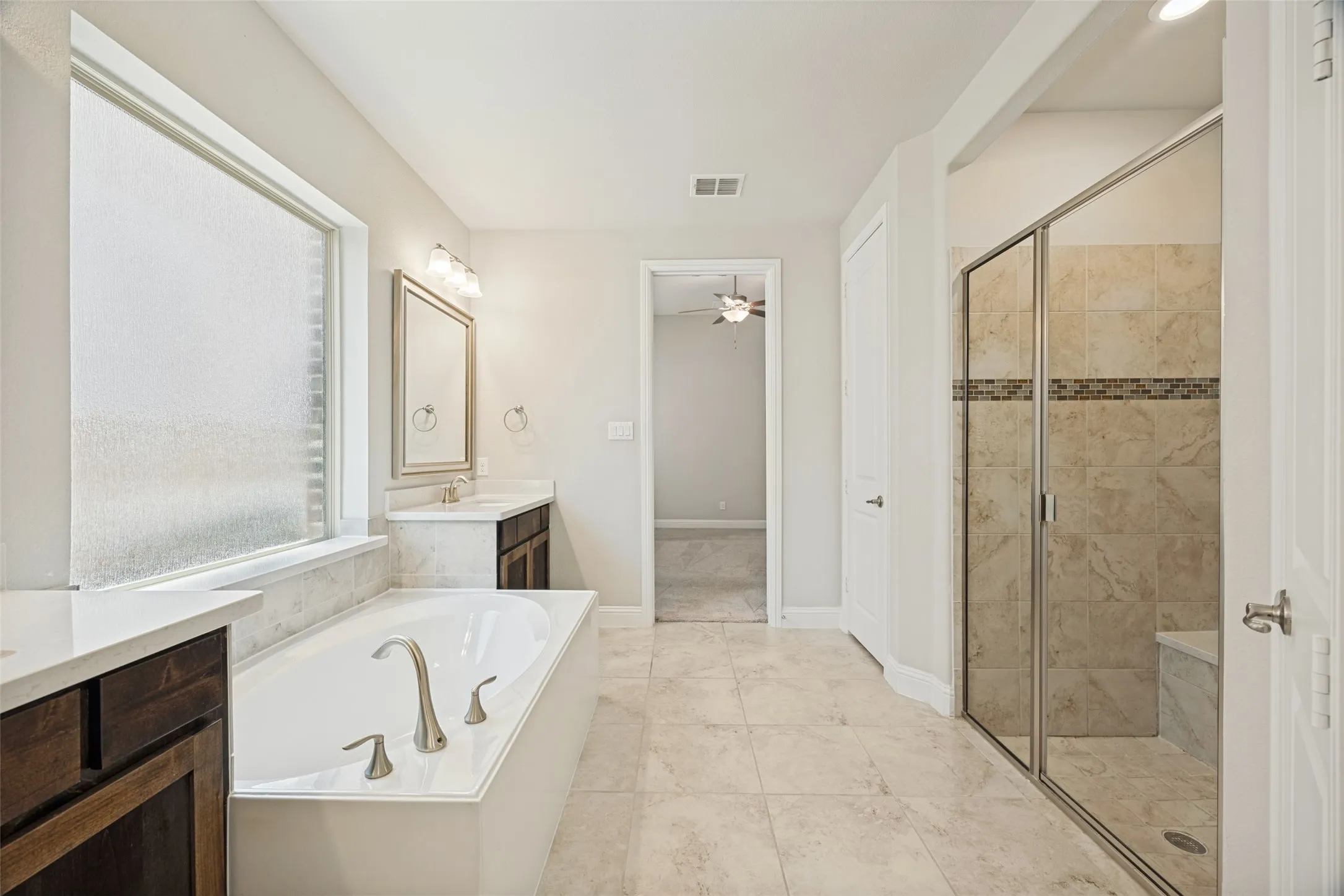 Single Family Residence For Sale in Collin County , 8241 Blumelia Drive, Dallas, Texas 75252, 4 Bedroom, 3 Bathroom, 2 Garage spaces, 2,178 Sqft, built in 2019, mls#21376548, Real Estate Agent in Dallas, Homes For Sale in Collin county, Homes For Sale in Dallas, Realtor in Dallas Texas, Real Estate Brokerage Independent Realty Texas, Luminita Cordes Realtor