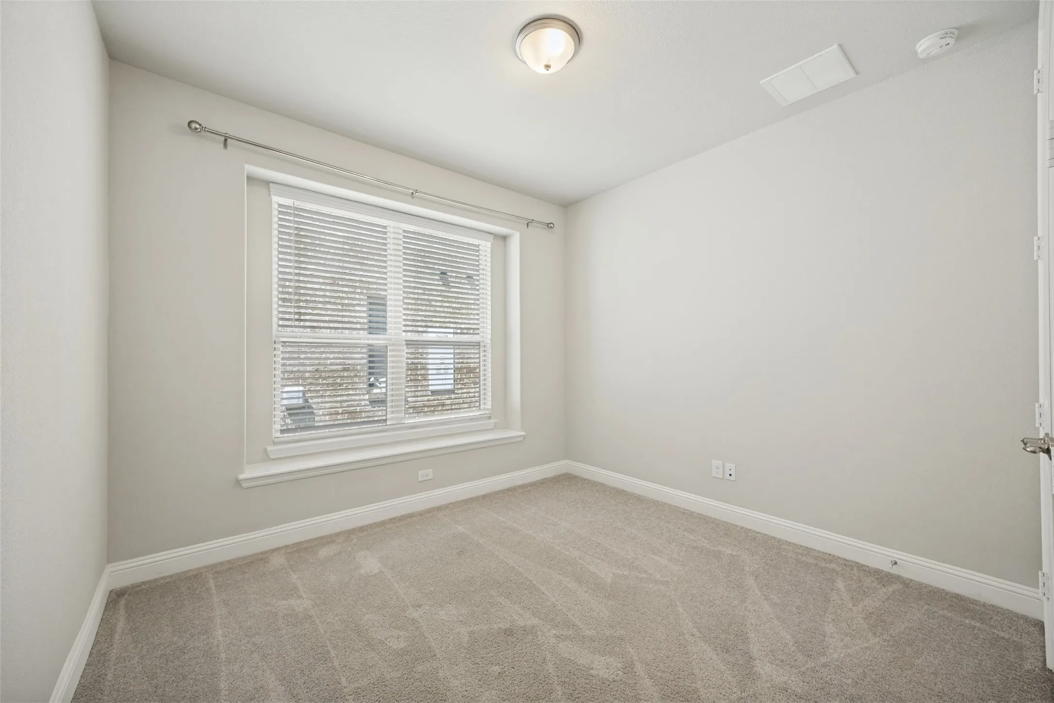 Single Family Residence For Sale in Collin County , 8241 Blumelia Drive, Dallas, Texas 75252, 4 Bedroom, 3 Bathroom, 2 Garage spaces, 2,178 Sqft, built in 2019, mls#21376548, Real Estate Agent in Dallas, Homes For Sale in Collin county, Homes For Sale in Dallas, Realtor in Dallas Texas, Real Estate Brokerage Independent Realty Texas, Luminita Cordes Realtor