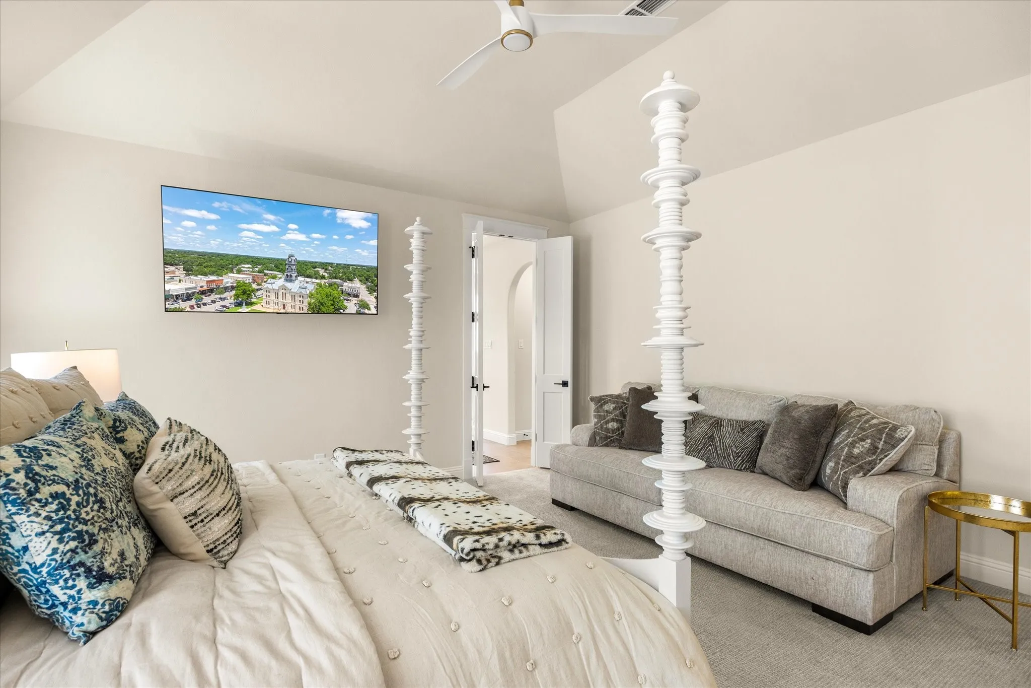 Single Family Residence For Sale in Hood County , 2703 Village Road, Granbury, Texas 76049, 3 Bedroom, 4 Bathroom, 3 Garage spaces, 2,994 Sqft, built in 2022, mls#21379652, Real Estate Agent in Granbury, Homes For Sale in Hood county, Homes For Sale in Granbury, Realtor in Granbury Texas, Real Estate Brokerage Independent Realty Texas, Luminita Cordes Realtor
