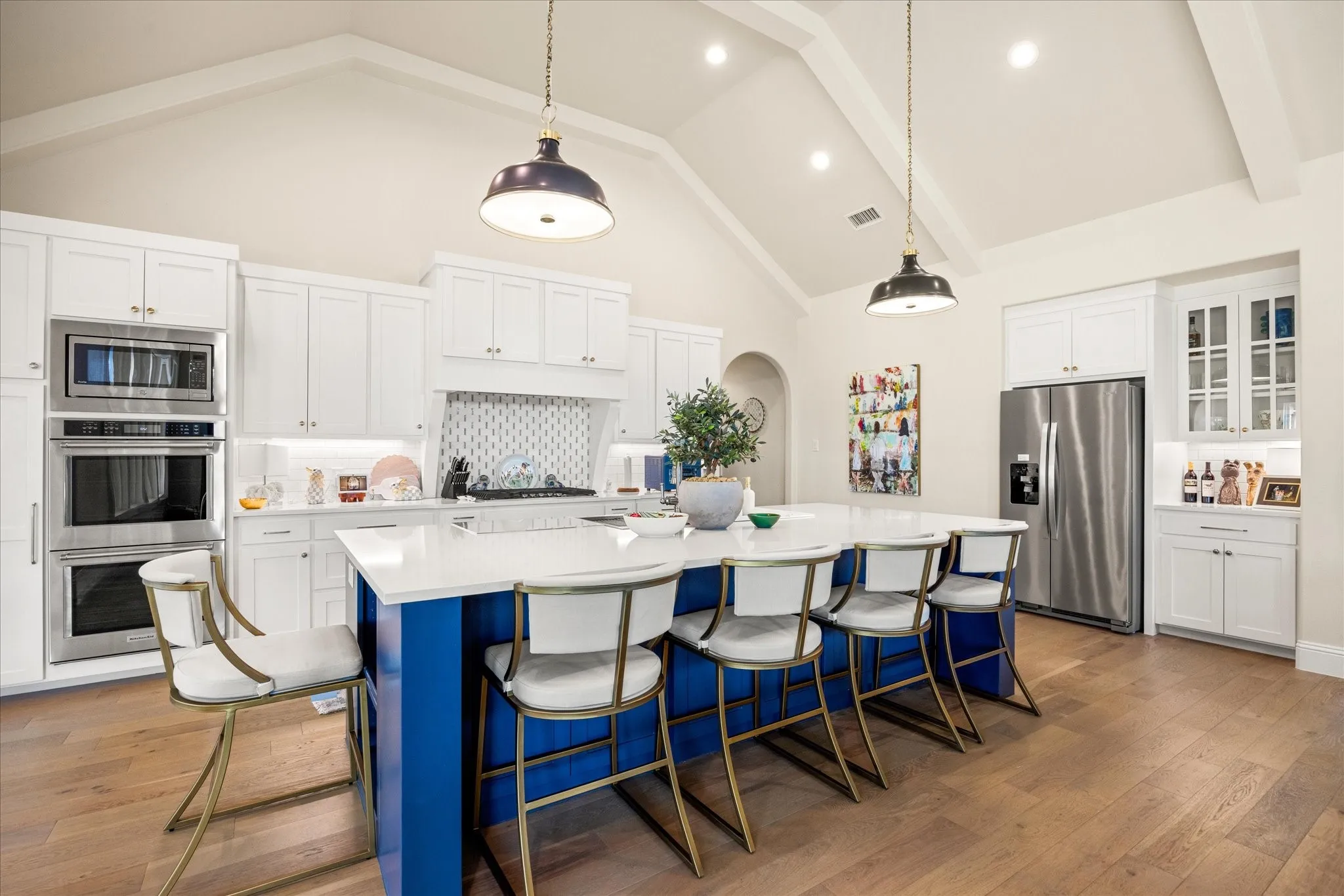Single Family Residence For Sale in Hood County , 2703 Village Road, Granbury, Texas 76049, 3 Bedroom, 4 Bathroom, 3 Garage spaces, 2,994 Sqft, built in 2022, mls#21379652, Real Estate Agent in Granbury, Homes For Sale in Hood county, Homes For Sale in Granbury, Realtor in Granbury Texas, Real Estate Brokerage Independent Realty Texas, Luminita Cordes Realtor