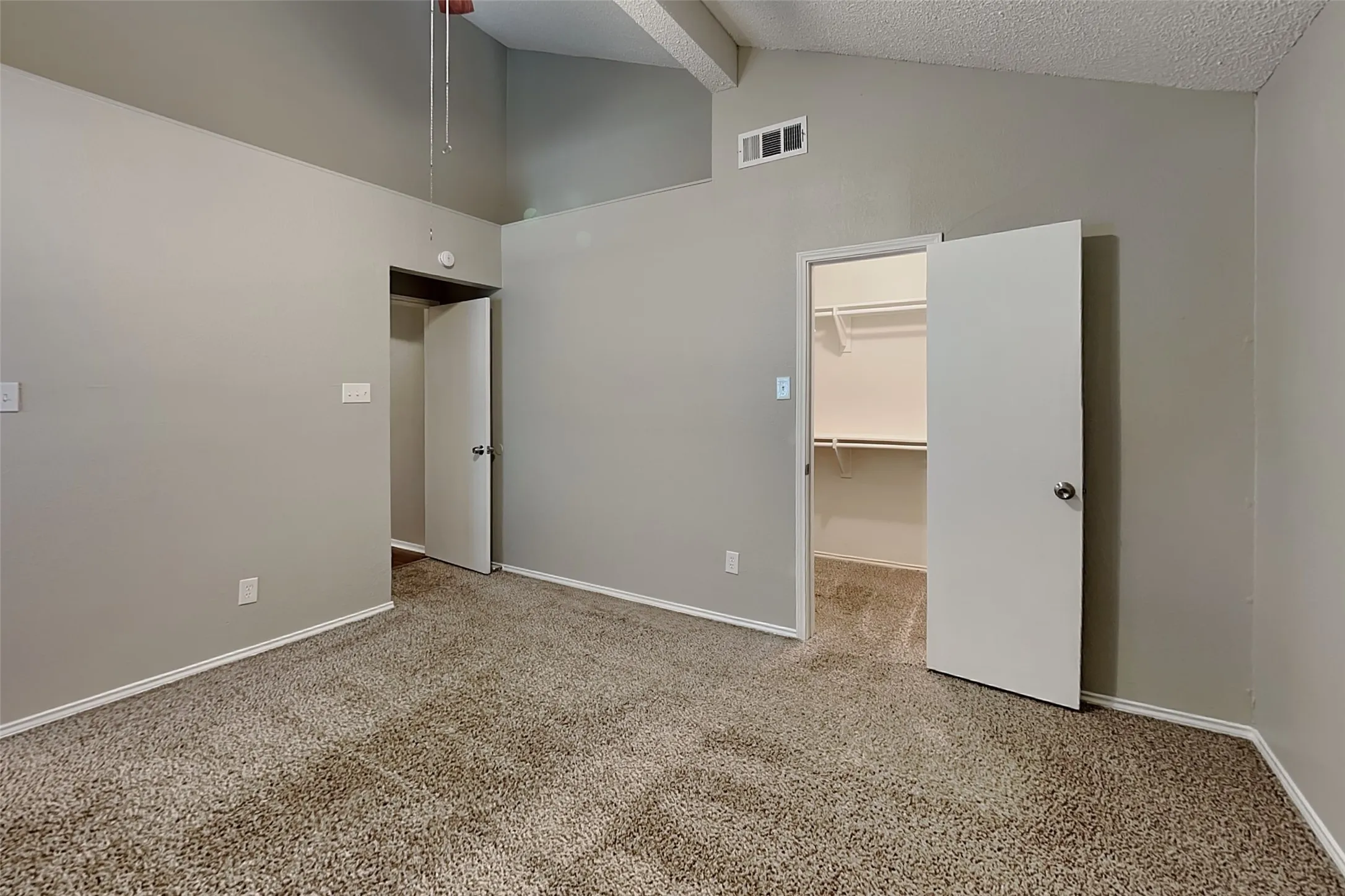 Single Family Residence For Rent in Tarrant County , 4636 Feathercrest Drive, Fort Worth, Texas 76137, 3 Bedroom, 2 Bathroom, 2 Garage spaces, 1,427 Sqft, built in 1991, mls#21379657, Real Estate Agent in Fort Worth, Homes For Rent in Tarrant county, Homes For Rent in Fort Worth, Realtor in Fort Worth Texas, Real Estate Brokerage Independent Realty Texas, Luminita Cordes Realtor