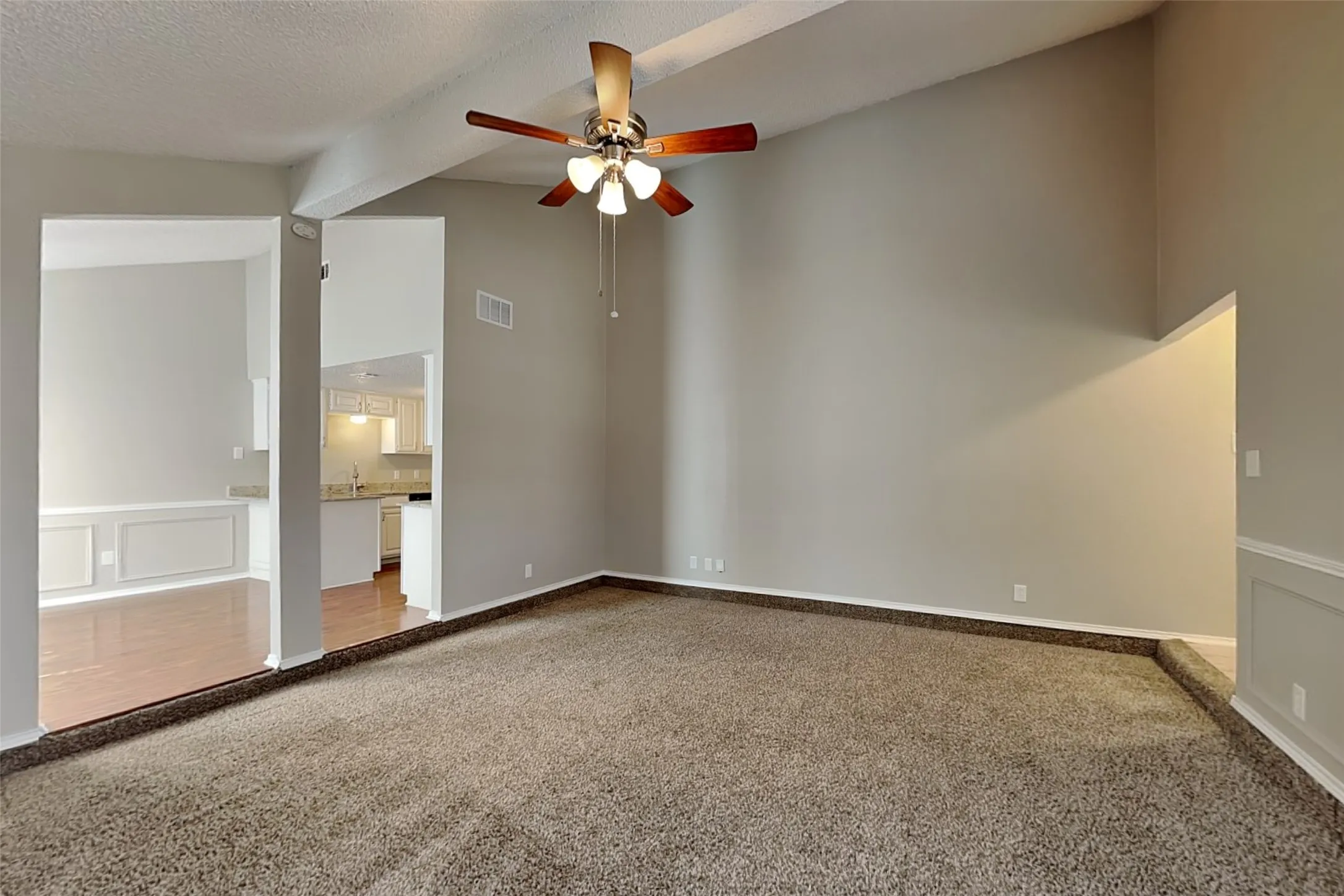 Single Family Residence For Rent in Tarrant County , 4636 Feathercrest Drive, Fort Worth, Texas 76137, 3 Bedroom, 2 Bathroom, 2 Garage spaces, 1,427 Sqft, built in 1991, mls#21379657, Real Estate Agent in Fort Worth, Homes For Rent in Tarrant county, Homes For Rent in Fort Worth, Realtor in Fort Worth Texas, Real Estate Brokerage Independent Realty Texas, Luminita Cordes Realtor