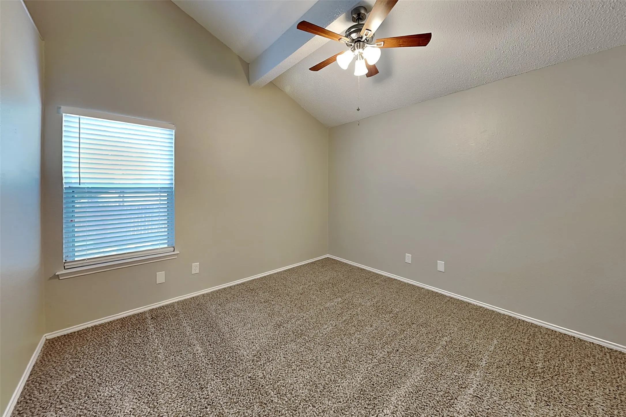 Single Family Residence For Rent in Tarrant County , 4636 Feathercrest Drive, Fort Worth, Texas 76137, 3 Bedroom, 2 Bathroom, 2 Garage spaces, 1,427 Sqft, built in 1991, mls#21379657, Real Estate Agent in Fort Worth, Homes For Rent in Tarrant county, Homes For Rent in Fort Worth, Realtor in Fort Worth Texas, Real Estate Brokerage Independent Realty Texas, Luminita Cordes Realtor