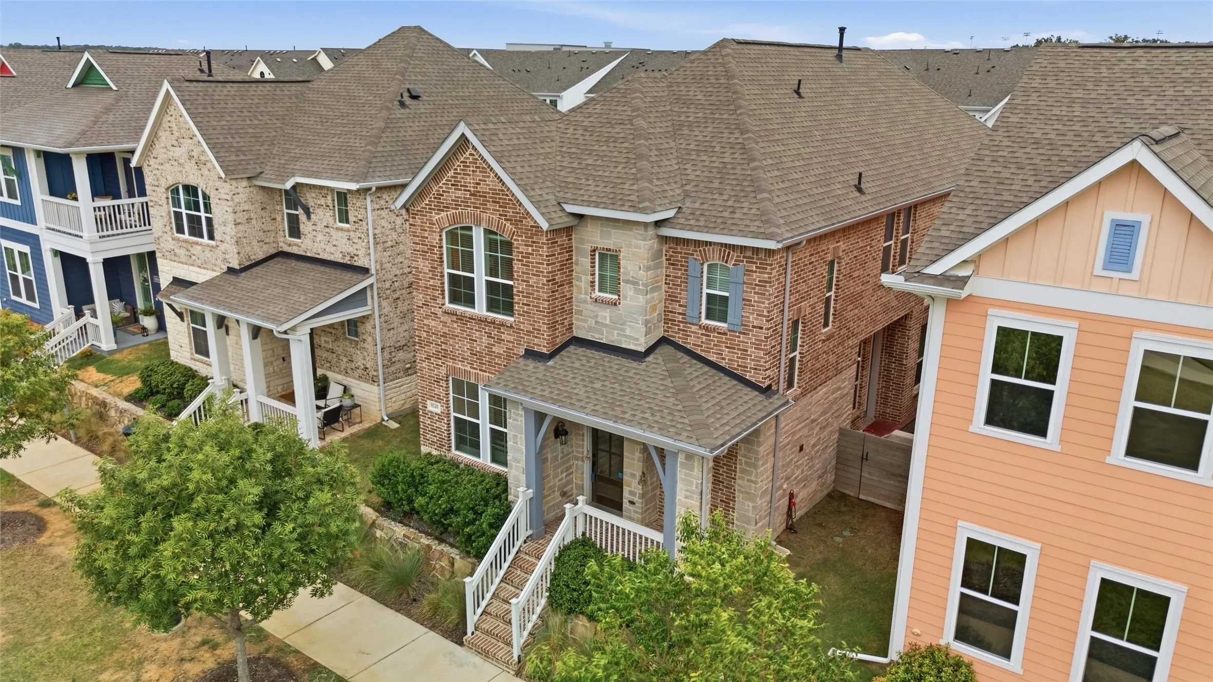 Single Family Residence For Sale in Tarrant County , 8849 Redding Street, North Richland Hills, Texas 76180, 3 Bedroom, 3 Bathroom, 2 Garage spaces, 2,556 Sqft, built in 2022, mls#21379614, Real Estate Agent in North Richland Hills, Homes For Sale in Tarrant county, Homes For Sale in North Richland Hills, Realtor in North Richland Hills Texas, Real Estate Brokerage Independent Realty Texas, Luminita Cordes Realtor