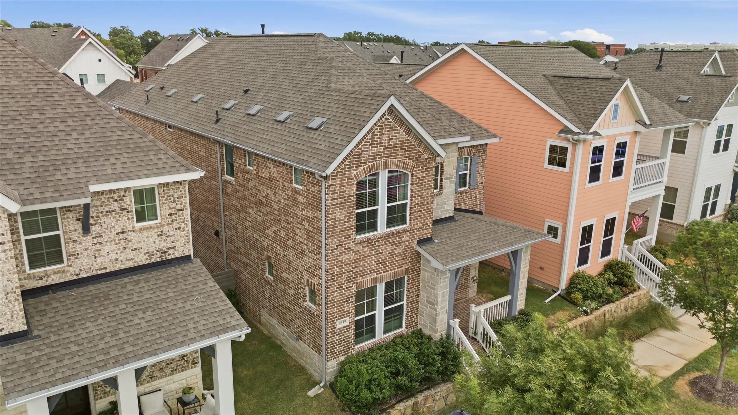 Single Family Residence For Sale in Tarrant County , 8849 Redding Street, North Richland Hills, Texas 76180, 3 Bedroom, 3 Bathroom, 2 Garage spaces, 2,556 Sqft, built in 2022, mls#21379614, Real Estate Agent in North Richland Hills, Homes For Sale in Tarrant county, Homes For Sale in North Richland Hills, Realtor in North Richland Hills Texas, Real Estate Brokerage Independent Realty Texas, Luminita Cordes Realtor