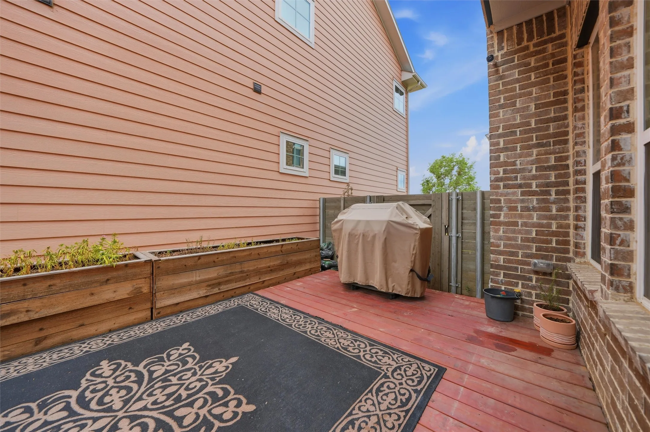 Single Family Residence For Sale in Tarrant County , 8849 Redding Street, North Richland Hills, Texas 76180, 3 Bedroom, 3 Bathroom, 2 Garage spaces, 2,556 Sqft, built in 2022, mls#21379614, Real Estate Agent in North Richland Hills, Homes For Sale in Tarrant county, Homes For Sale in North Richland Hills, Realtor in North Richland Hills Texas, Real Estate Brokerage Independent Realty Texas, Luminita Cordes Realtor