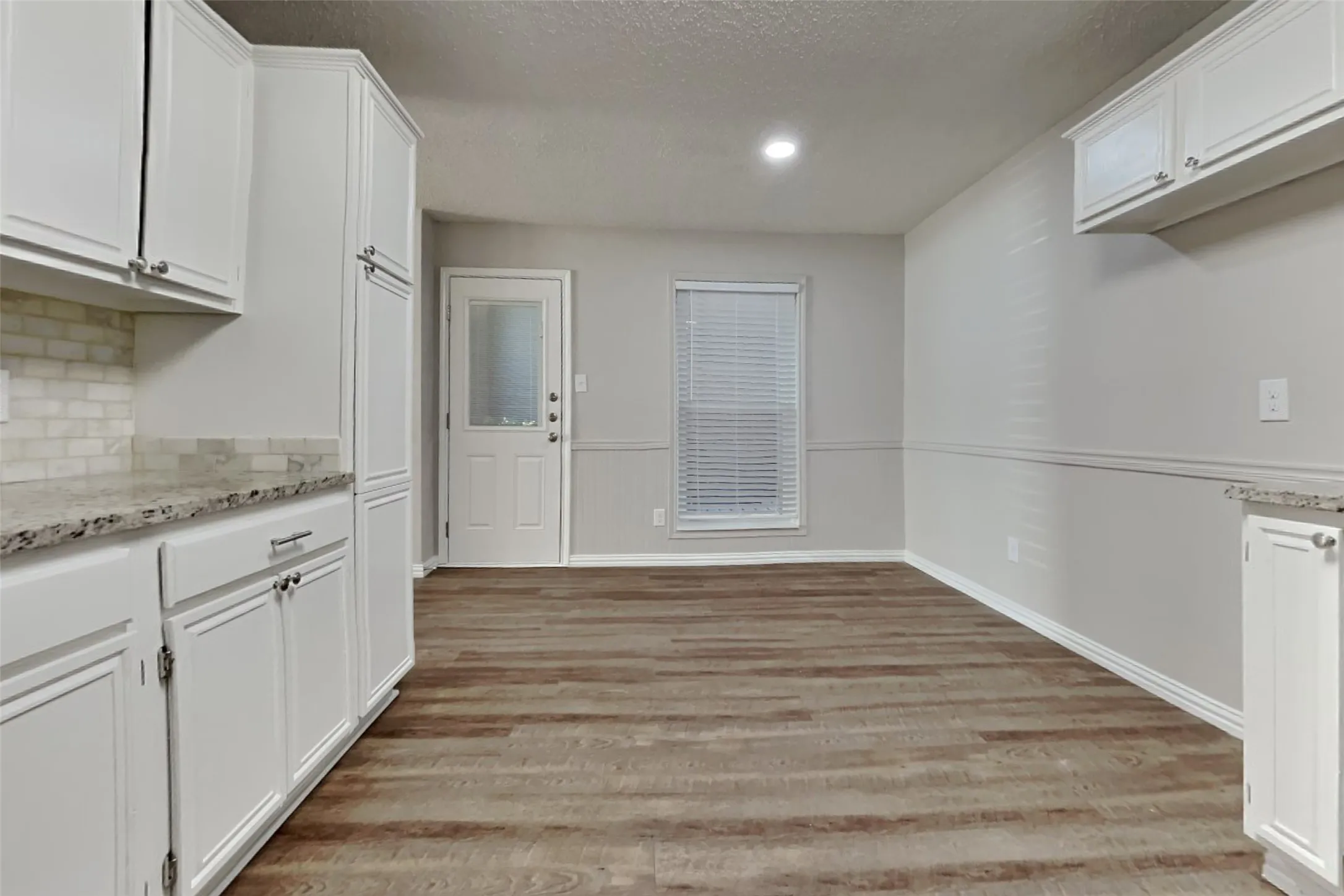 Single Family Residence For Rent in Tarrant County , 6006 Lavaca Drive, Arlington, Texas 76018, 3 Bedroom, 2 Bathroom, 2 Garage spaces, 1,428 Sqft, built in 1993, mls#21379664, Real Estate Agent in Arlington, Homes For Rent in Tarrant county, Homes For Rent in Arlington, Realtor in Arlington Texas, Real Estate Brokerage Independent Realty Texas, Luminita Cordes Realtor