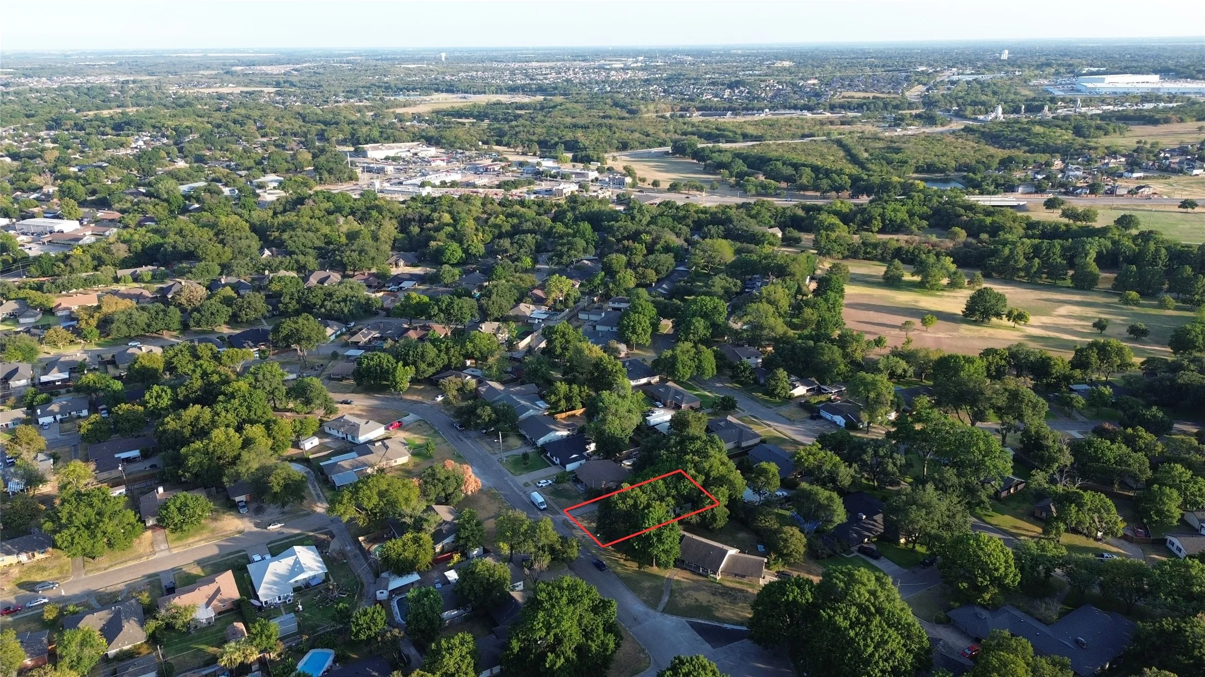 Single Family Residence For Sale in Dallas County , 1240 Tosch Lane, Mesquite, Texas 75149, 3 Bedroom, 2 Bathroom, 2 Garage spaces, 1,893 Sqft, built in 1959, mls#21379666, Real Estate Agent in Mesquite, Homes For Sale in Dallas county, Homes For Sale in Mesquite, Realtor in Mesquite Texas, Real Estate Brokerage Independent Realty Texas, Luminita Cordes Realtor