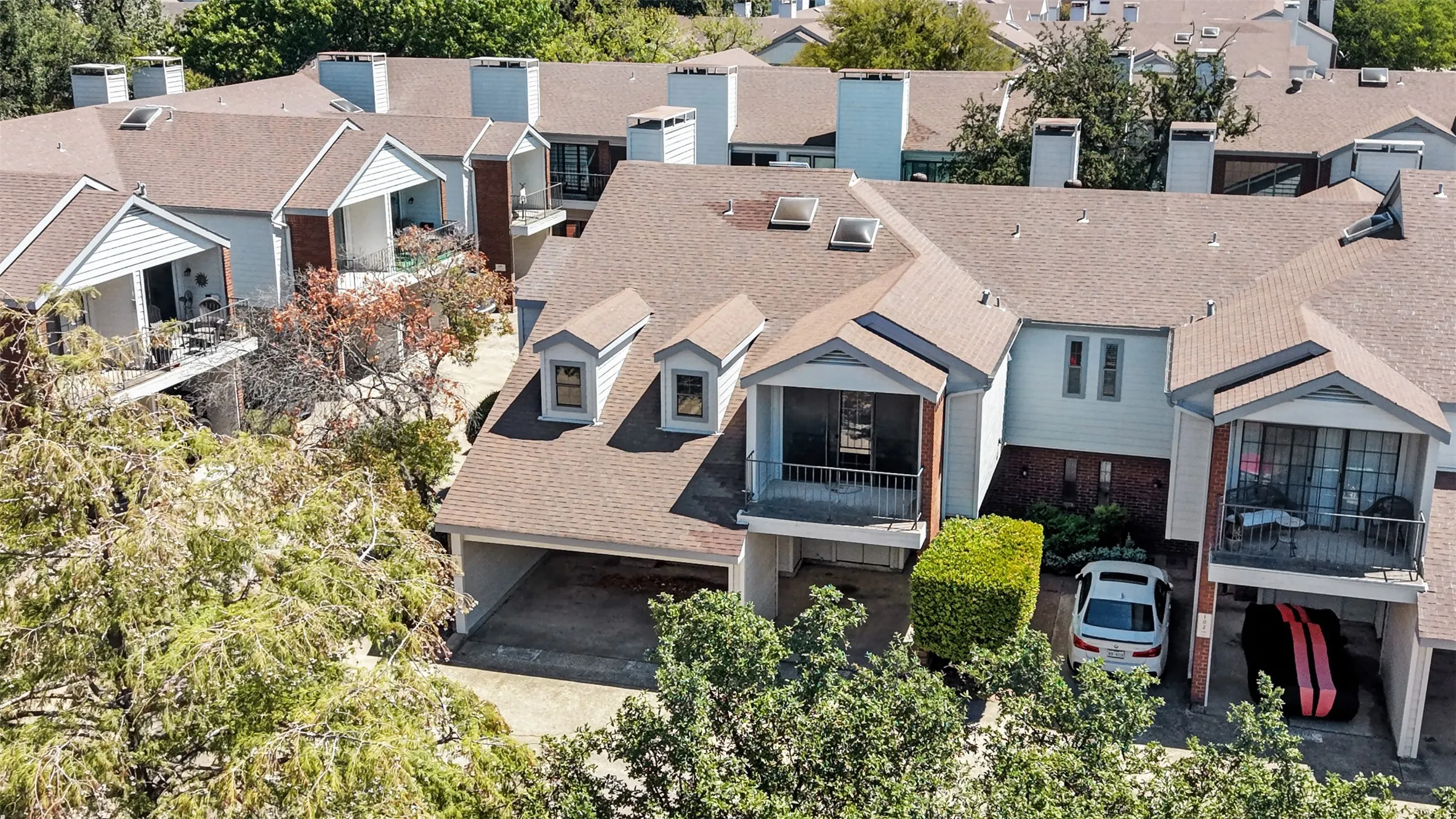 Condominium For Rent in Dallas County , 5100 Verde Valley Lane 117, Dallas, Texas 75254, 2 Bedroom, 2 Bathroom, Garage spaces, 1,013 Sqft, built in 1982, mls#21377128, Real Estate Agent in Dallas, Homes For Rent in Dallas county, Homes For Rent in Dallas, Realtor in Dallas Texas, Real Estate Brokerage Independent Realty Texas, Luminita Cordes Realtor