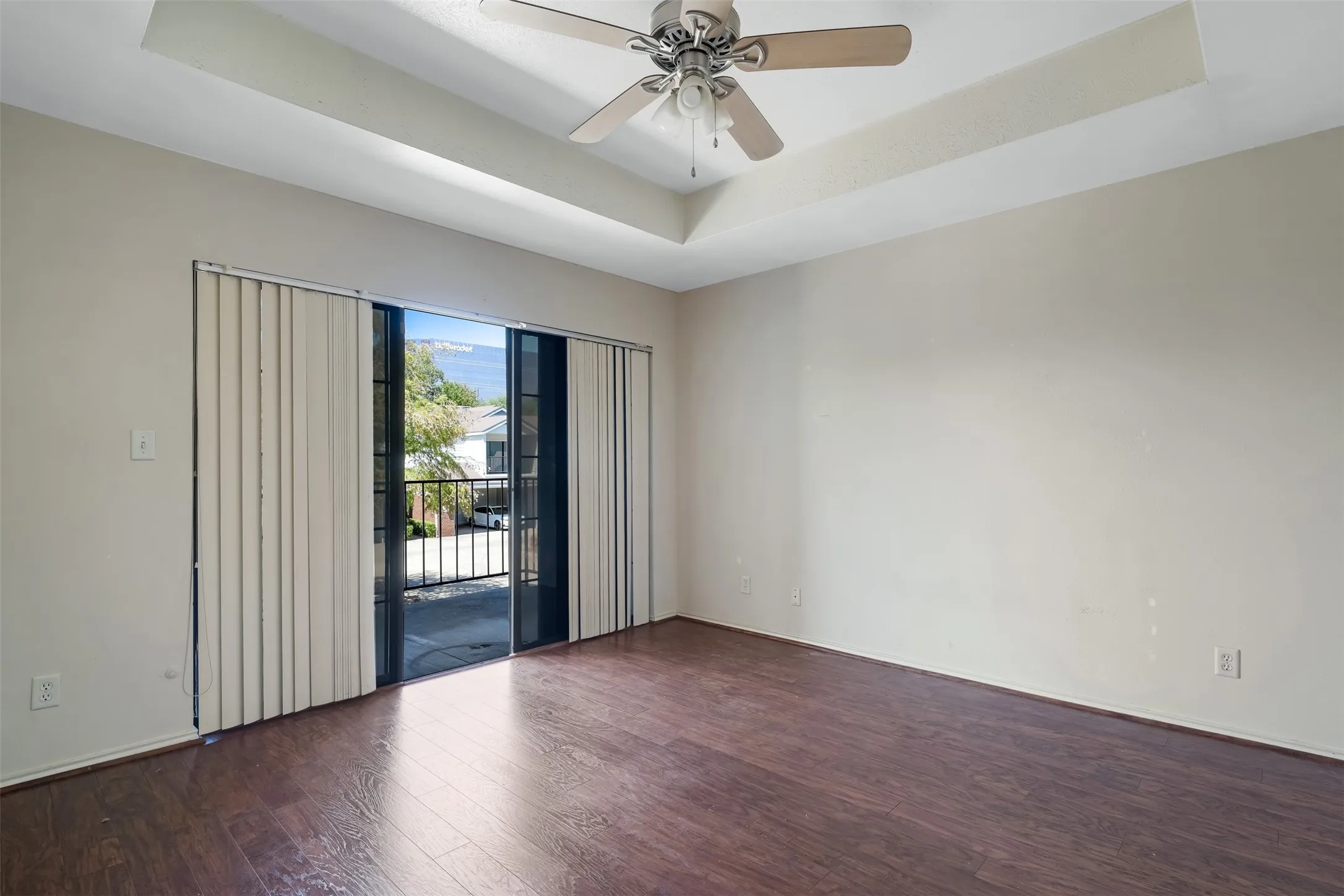 Condominium For Rent in Dallas County , 5100 Verde Valley Lane 117, Dallas, Texas 75254, 2 Bedroom, 2 Bathroom, Garage spaces, 1,013 Sqft, built in 1982, mls#21377128, Real Estate Agent in Dallas, Homes For Rent in Dallas county, Homes For Rent in Dallas, Realtor in Dallas Texas, Real Estate Brokerage Independent Realty Texas, Luminita Cordes Realtor