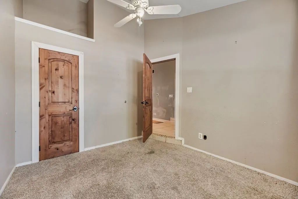 Single Family Residence For Sale in Denton County , 3220 Timberview Drive, Corinth, Texas 76210, 4 Bedroom, 2 Bathroom, 2 Garage spaces, 2,500 Sqft, built in 1985, mls#21379667, Real Estate Agent in Corinth, Homes For Sale in Denton county, Homes For Sale in Corinth, Realtor in Corinth Texas, Real Estate Brokerage Independent Realty Texas, Luminita Cordes Realtor
