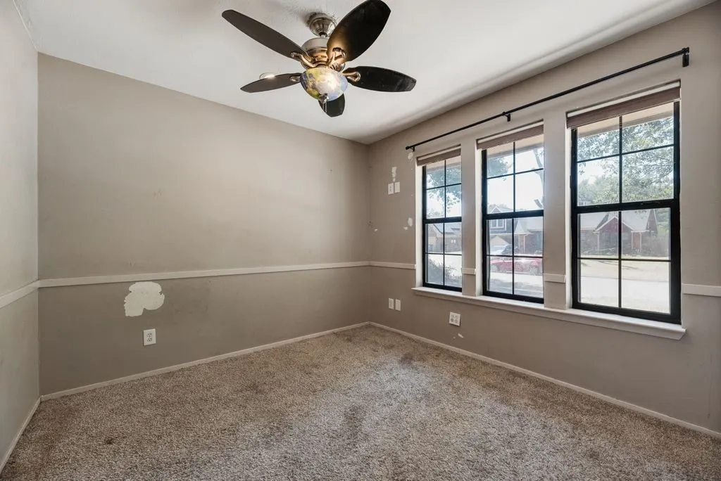 Single Family Residence For Sale in Denton County , 3220 Timberview Drive, Corinth, Texas 76210, 4 Bedroom, 2 Bathroom, 2 Garage spaces, 2,500 Sqft, built in 1985, mls#21379667, Real Estate Agent in Corinth, Homes For Sale in Denton county, Homes For Sale in Corinth, Realtor in Corinth Texas, Real Estate Brokerage Independent Realty Texas, Luminita Cordes Realtor