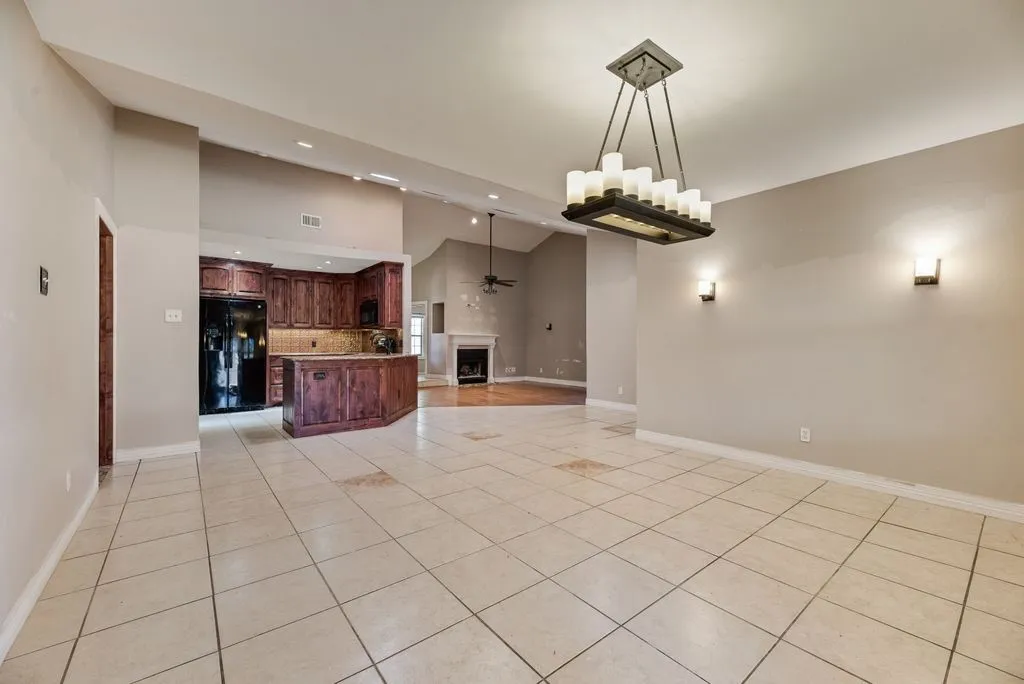Single Family Residence For Sale in Denton County , 3220 Timberview Drive, Corinth, Texas 76210, 4 Bedroom, 2 Bathroom, 2 Garage spaces, 2,500 Sqft, built in 1985, mls#21379667, Real Estate Agent in Corinth, Homes For Sale in Denton county, Homes For Sale in Corinth, Realtor in Corinth Texas, Real Estate Brokerage Independent Realty Texas, Luminita Cordes Realtor