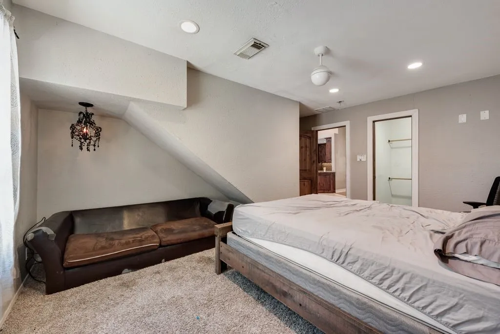Single Family Residence For Sale in Denton County , 3220 Timberview Drive, Corinth, Texas 76210, 4 Bedroom, 2 Bathroom, 2 Garage spaces, 2,500 Sqft, built in 1985, mls#21379667, Real Estate Agent in Corinth, Homes For Sale in Denton county, Homes For Sale in Corinth, Realtor in Corinth Texas, Real Estate Brokerage Independent Realty Texas, Luminita Cordes Realtor
