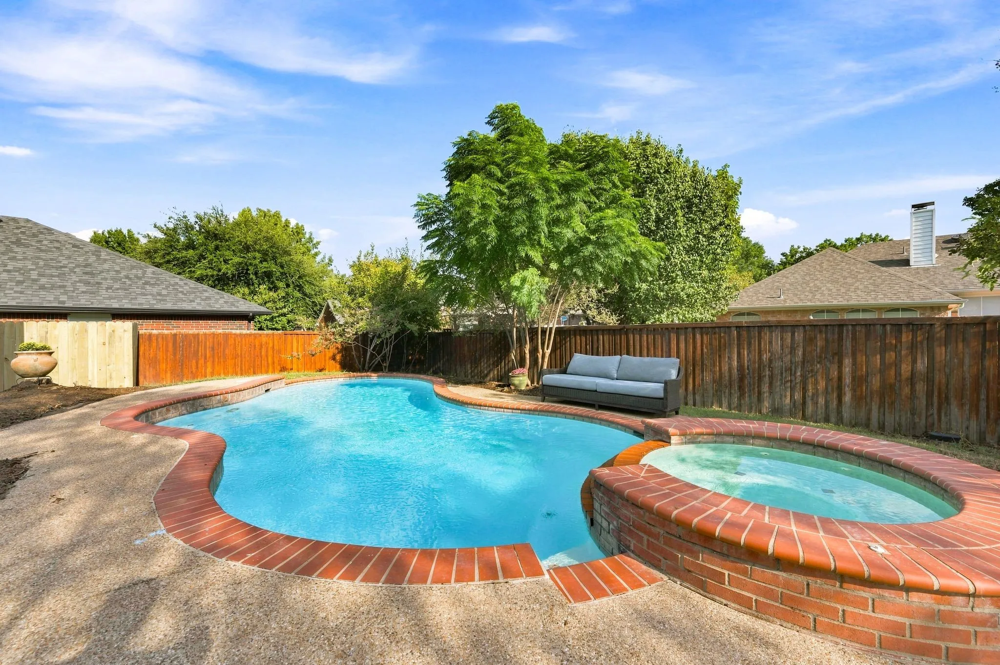 Single Family Residence For Sale in Denton County , 2201 Sagebrush Drive, Flower Mound, Texas 75028, 5 Bedroom, 4 Bathroom, 2 Garage spaces, 3,084 Sqft, built in 1994, mls#21378162, Real Estate Agent in Flower Mound, Homes For Sale in Denton county, Homes For Sale in Flower Mound, Realtor in Flower Mound Texas, Real Estate Brokerage Independent Realty Texas, Luminita Cordes Realtor