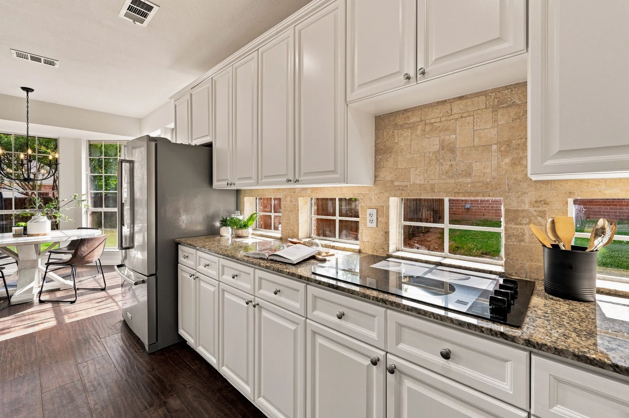Single Family Residence For Sale in Denton County , 2201 Sagebrush Drive, Flower Mound, Texas 75028, 5 Bedroom, 4 Bathroom, 2 Garage spaces, 3,084 Sqft, built in 1994, mls#21378162, Real Estate Agent in Flower Mound, Homes For Sale in Denton county, Homes For Sale in Flower Mound, Realtor in Flower Mound Texas, Real Estate Brokerage Independent Realty Texas, Luminita Cordes Realtor