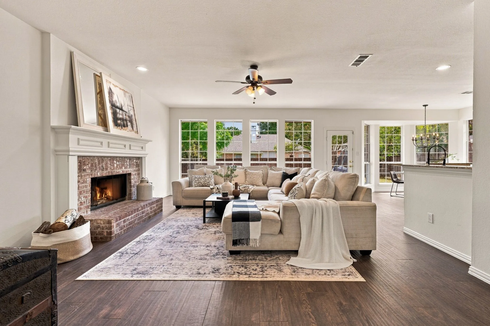 Single Family Residence For Sale in Denton County , 2201 Sagebrush Drive, Flower Mound, Texas 75028, 5 Bedroom, 4 Bathroom, 2 Garage spaces, 3,084 Sqft, built in 1994, mls#21378162, Real Estate Agent in Flower Mound, Homes For Sale in Denton county, Homes For Sale in Flower Mound, Realtor in Flower Mound Texas, Real Estate Brokerage Independent Realty Texas, Luminita Cordes Realtor
