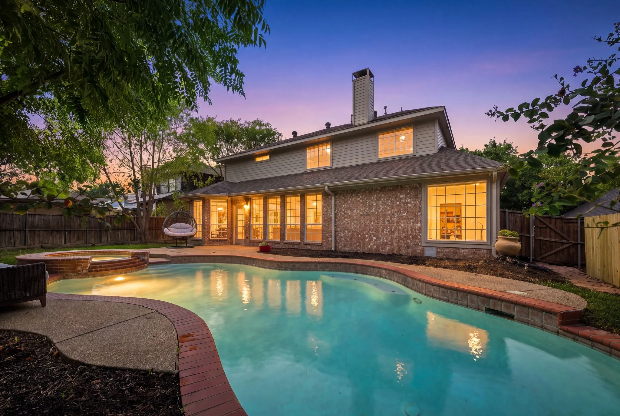 Single Family Residence For Sale in Denton County , 2201 Sagebrush Drive, Flower Mound, Texas 75028, 5 Bedroom, 4 Bathroom, 2 Garage spaces, 3,084 Sqft, built in 1994, mls#21378162, Real Estate Agent in Flower Mound, Homes For Sale in Denton county, Homes For Sale in Flower Mound, Realtor in Flower Mound Texas, Real Estate Brokerage Independent Realty Texas, Luminita Cordes Realtor