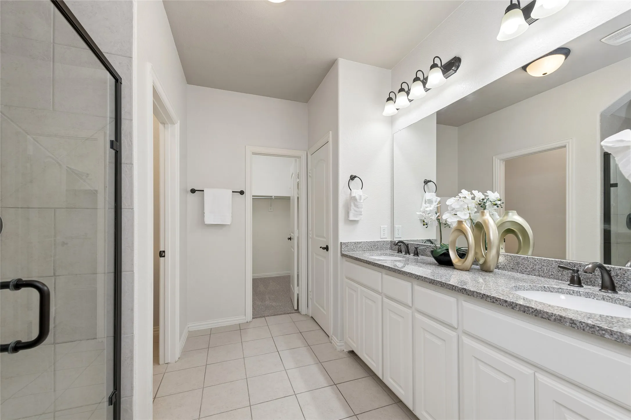 Townhouse For Sale in Dallas County , 643 Matthew Place, Richardson, Texas 75081, 2 Bedroom, 3 Bathroom, 2 Garage spaces, 1,301 Sqft, built in 2013, mls#21376399, Real Estate Agent in Richardson, Homes For Sale in Dallas county, Homes For Sale in Richardson, Realtor in Richardson Texas, Real Estate Brokerage Independent Realty Texas, Luminita Cordes Realtor