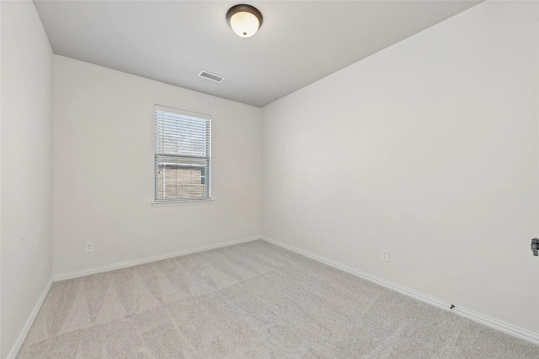 Townhouse For Sale in Dallas County , 643 Matthew Place, Richardson, Texas 75081, 2 Bedroom, 3 Bathroom, 2 Garage spaces, 1,301 Sqft, built in 2013, mls#21376399, Real Estate Agent in Richardson, Homes For Sale in Dallas county, Homes For Sale in Richardson, Realtor in Richardson Texas, Real Estate Brokerage Independent Realty Texas, Luminita Cordes Realtor