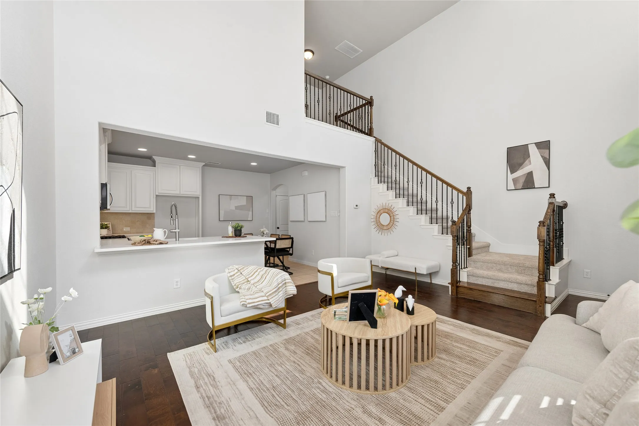 Townhouse For Sale in Dallas County , 643 Matthew Place, Richardson, Texas 75081, 2 Bedroom, 3 Bathroom, 2 Garage spaces, 1,301 Sqft, built in 2013, mls#21376399, Real Estate Agent in Richardson, Homes For Sale in Dallas county, Homes For Sale in Richardson, Realtor in Richardson Texas, Real Estate Brokerage Independent Realty Texas, Luminita Cordes Realtor