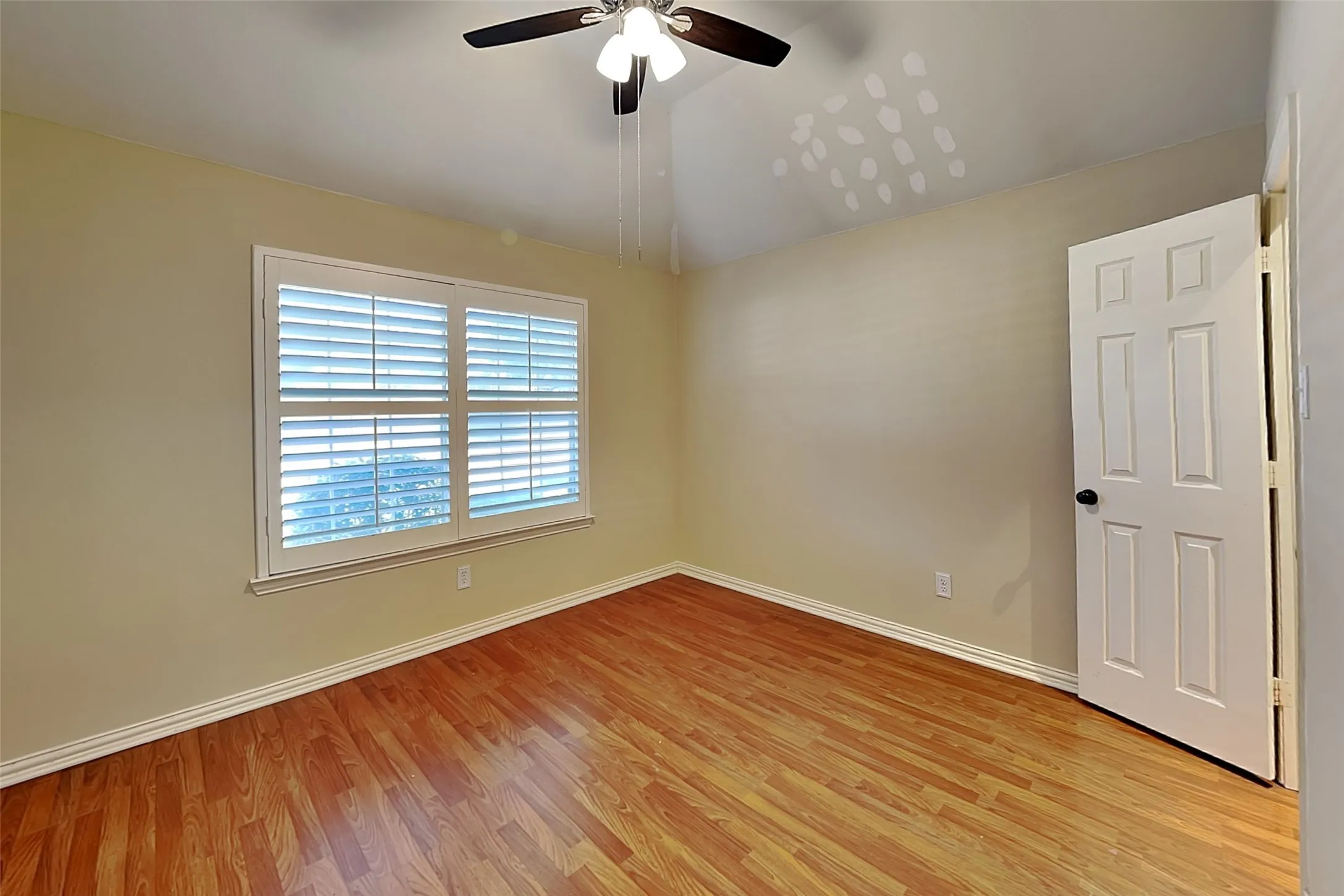 Single Family Residence For Rent in Collin County , 7641 Quiet Meadow Lane, Frisco, Texas 75033, 4 Bedroom, 3 Bathroom, 2 Garage spaces, 2,510 Sqft, built in 2000, mls#21379673, Real Estate Agent in Frisco, Homes For Rent in Collin county, Homes For Rent in Frisco, Realtor in Frisco Texas, Real Estate Brokerage Independent Realty Texas, Luminita Cordes Realtor