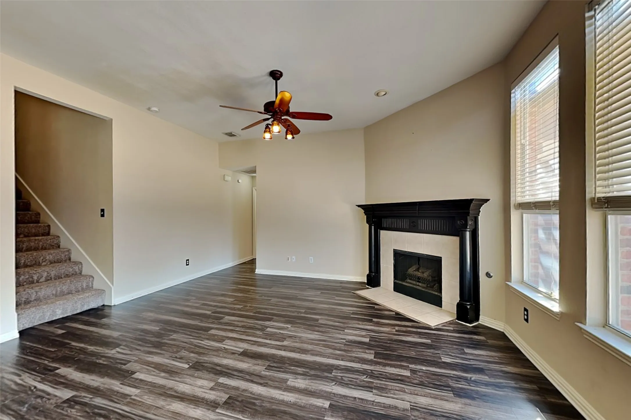 Single Family Residence For Rent in Collin County , 7641 Quiet Meadow Lane, Frisco, Texas 75033, 4 Bedroom, 3 Bathroom, 2 Garage spaces, 2,510 Sqft, built in 2000, mls#21379673, Real Estate Agent in Frisco, Homes For Rent in Collin county, Homes For Rent in Frisco, Realtor in Frisco Texas, Real Estate Brokerage Independent Realty Texas, Luminita Cordes Realtor