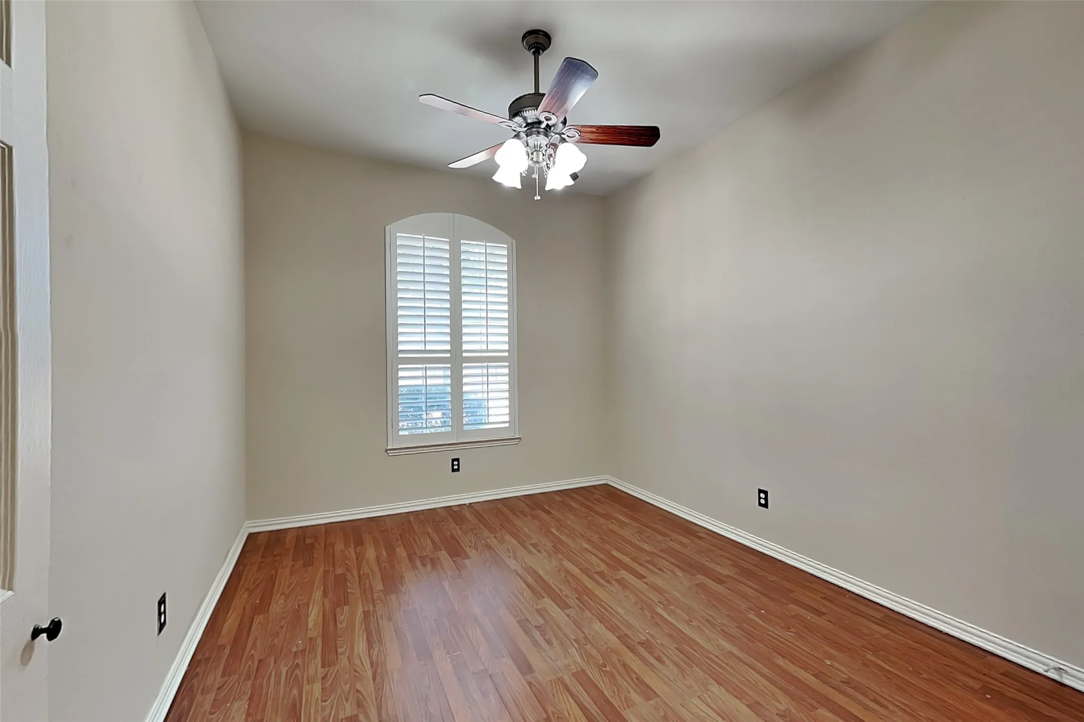 Single Family Residence For Rent in Collin County , 7641 Quiet Meadow Lane, Frisco, Texas 75033, 4 Bedroom, 3 Bathroom, 2 Garage spaces, 2,510 Sqft, built in 2000, mls#21379673, Real Estate Agent in Frisco, Homes For Rent in Collin county, Homes For Rent in Frisco, Realtor in Frisco Texas, Real Estate Brokerage Independent Realty Texas, Luminita Cordes Realtor