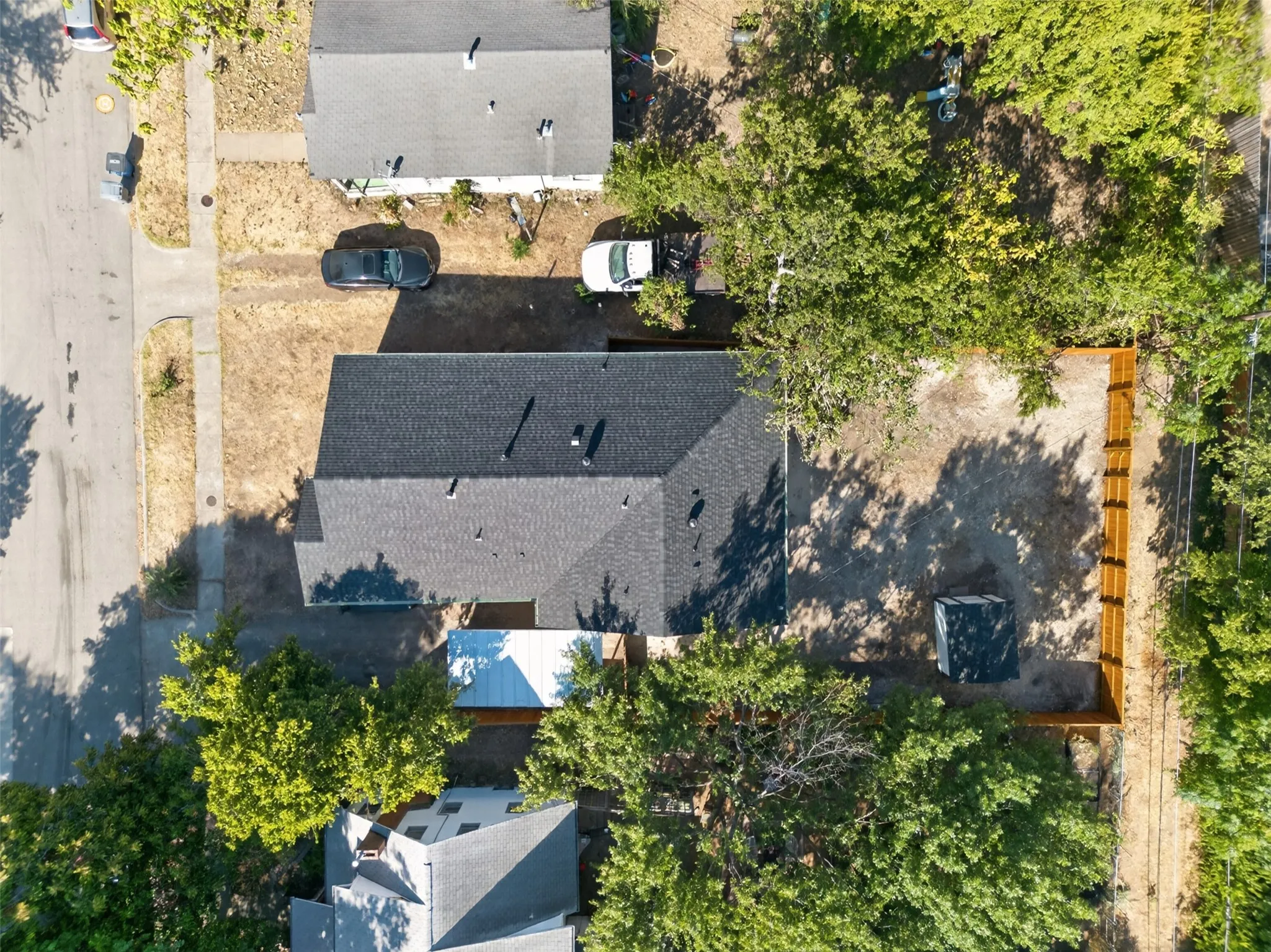 Single Family Residence For Sale in Dallas County , 1007 Winston Street, Dallas, Texas 75208, 3 Bedroom, 2 Bathroom, Garage spaces, 1,490 Sqft, built in 1930, mls#21379351, Real Estate Agent in Dallas, Homes For Sale in Dallas county, Homes For Sale in Dallas, Realtor in Dallas Texas, Real Estate Brokerage Independent Realty Texas, Luminita Cordes Realtor