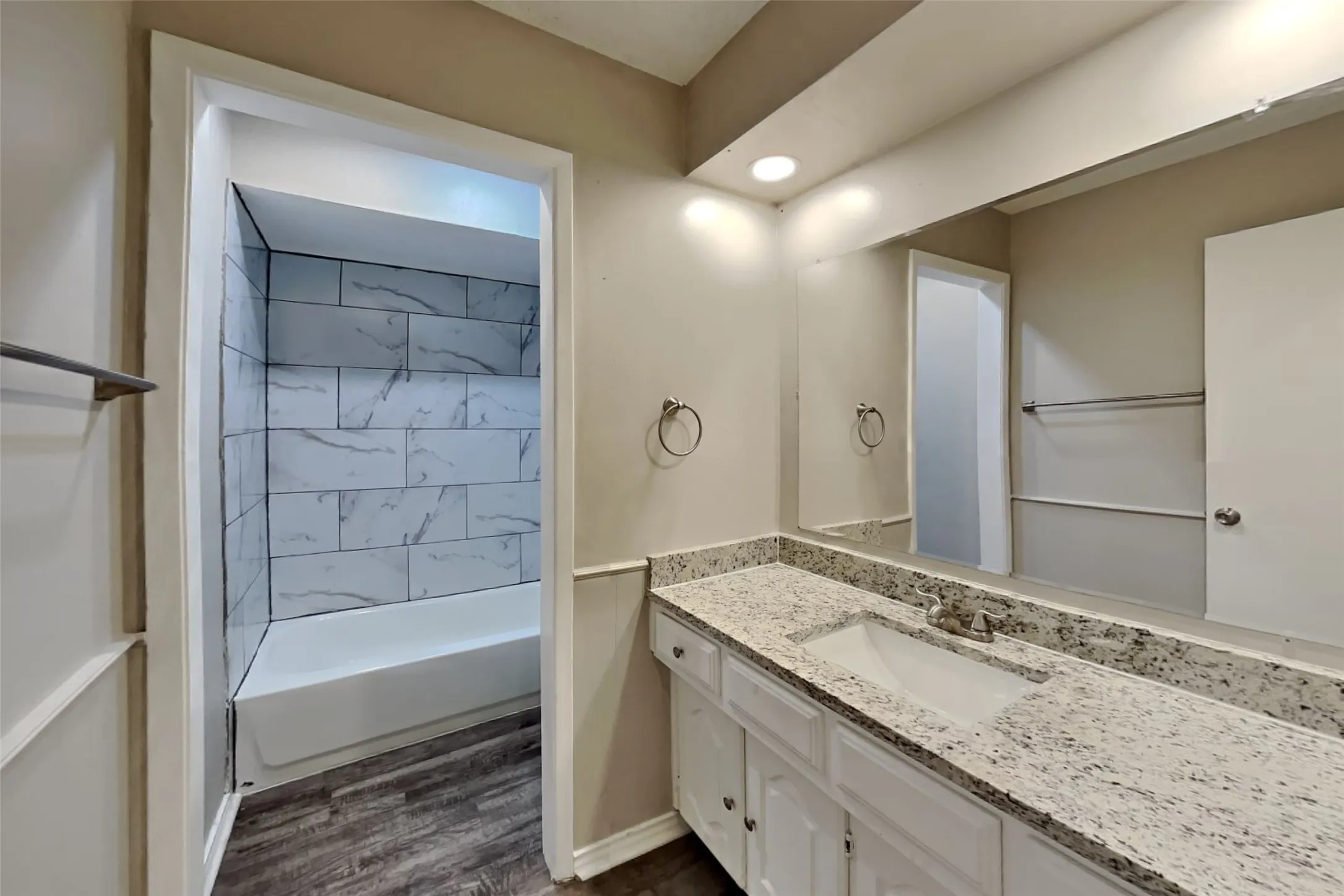 Single Family Residence For Rent in Dallas County , 4813 Vera Cruz Drive, Garland, Texas 75043, 3 Bedroom, 2 Bathroom, 2 Garage spaces, 1,963 Sqft, built in 1978, mls#21379676, Real Estate Agent in Garland, Homes For Rent in Dallas county, Homes For Rent in Garland, Realtor in Garland Texas, Real Estate Brokerage Independent Realty Texas, Luminita Cordes Realtor