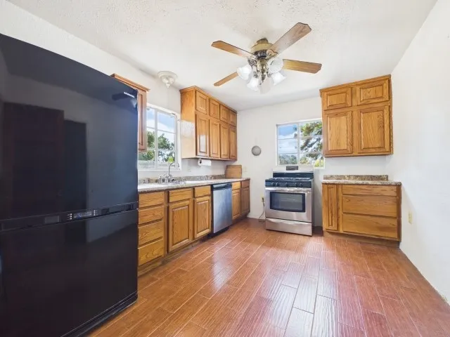 Single Family Residence For Sale in Anderson County , 14889 N State Highway 19, Palestine, Texas 75803, 3 Bedroom, 1 Bathroom, Garage spaces, 1,246 Sqft, built in 1950, mls#21377167, Real Estate Agent in Palestine, Homes For Sale in Anderson county, Homes For Sale in Palestine, Realtor in Palestine Texas, Real Estate Brokerage Independent Realty Texas, Luminita Cordes Realtor