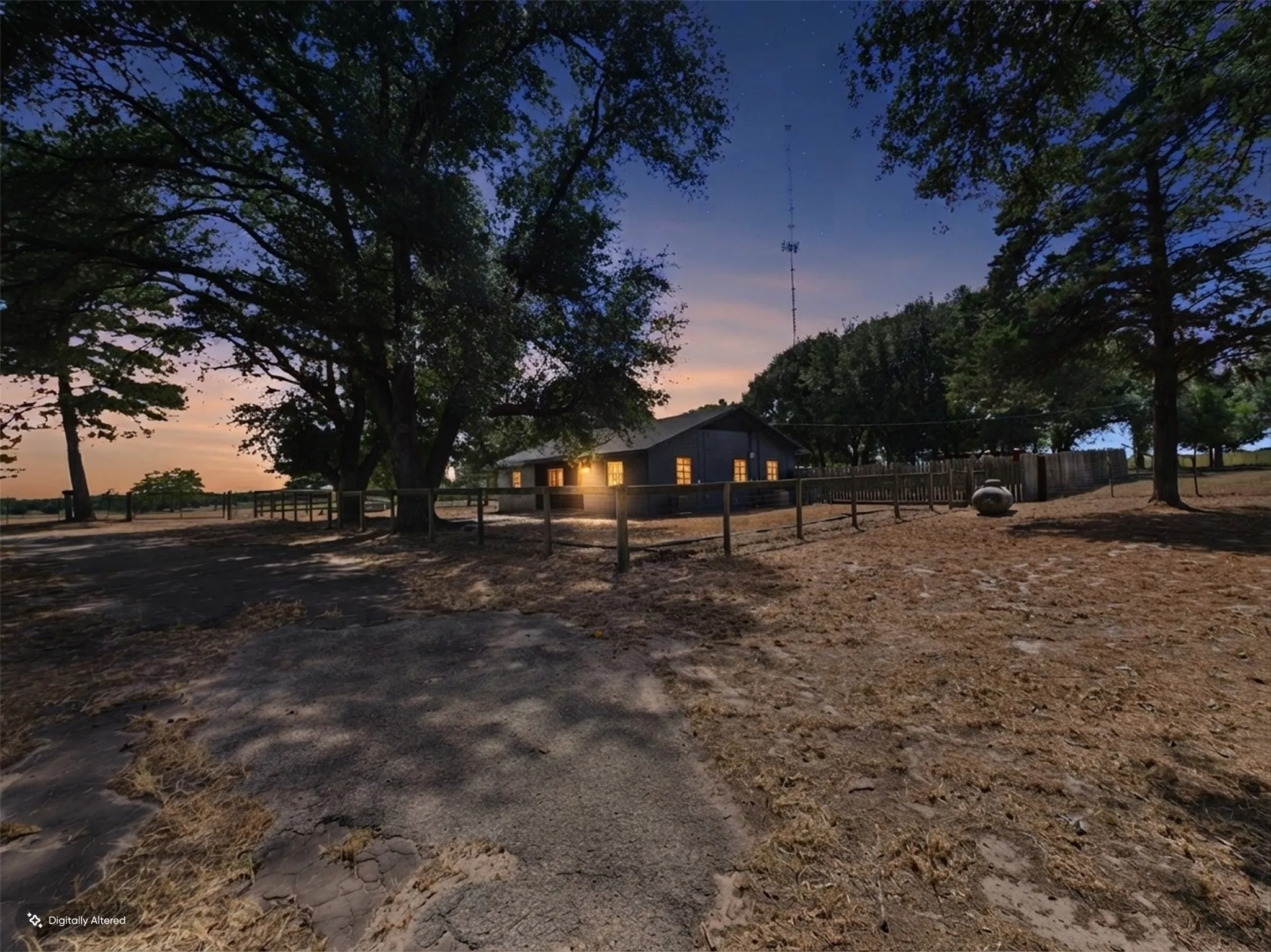 Single Family Residence For Sale in Anderson County , 14889 N State Highway 19, Palestine, Texas 75803, 3 Bedroom, 1 Bathroom, Garage spaces, 1,246 Sqft, built in 1950, mls#21377167, Real Estate Agent in Palestine, Homes For Sale in Anderson county, Homes For Sale in Palestine, Realtor in Palestine Texas, Real Estate Brokerage Independent Realty Texas, Luminita Cordes Realtor